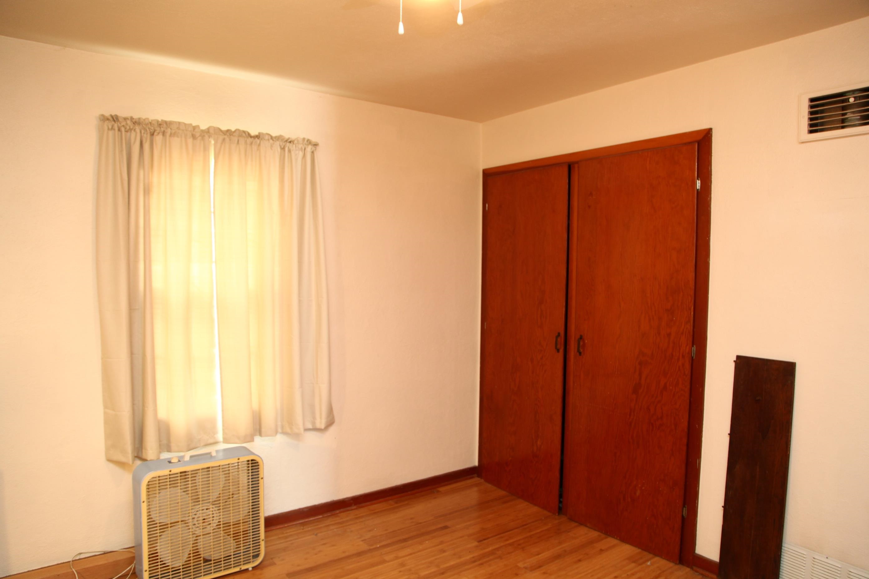 1400 N JACKSON, LEXINGTON, Nebraska 68550-000, 2 Bedroom Bedrooms, ,1 BathroomBathrooms,Residential,for Sale,1400 N JACKSON,20261400