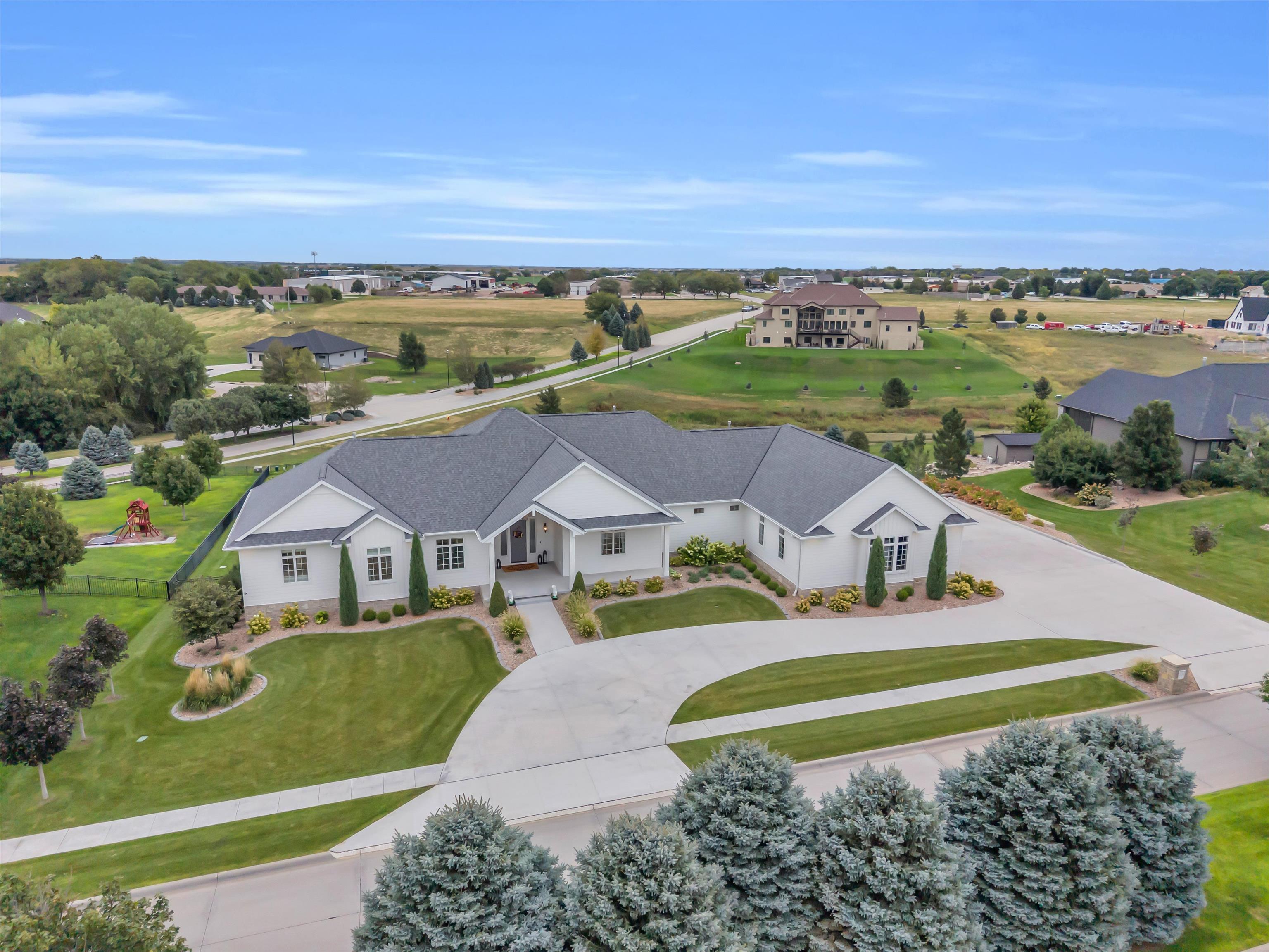 5911 6th Ave, Kearney, Nebraska 68845, 7 Bedroom Bedrooms, ,5 BathroomBathrooms,Residential,for Sale,5911 6th Ave,20261401