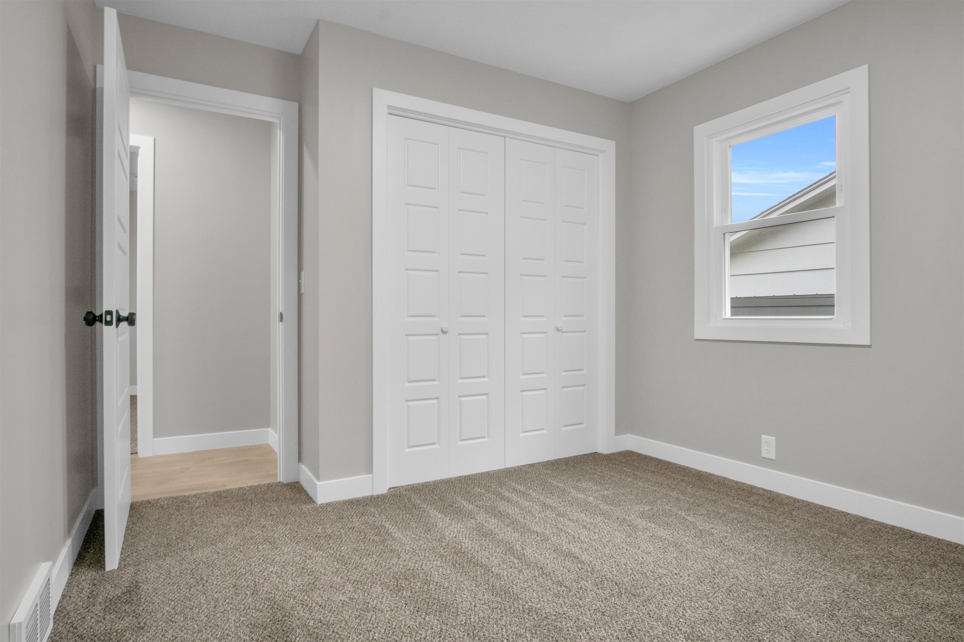 3209 10th Avenue, Kearney, Nebraska 68845, 5 Bedroom Bedrooms, ,2 BathroomBathrooms,Residential,for Sale,3209 10th Avenue,20261408
