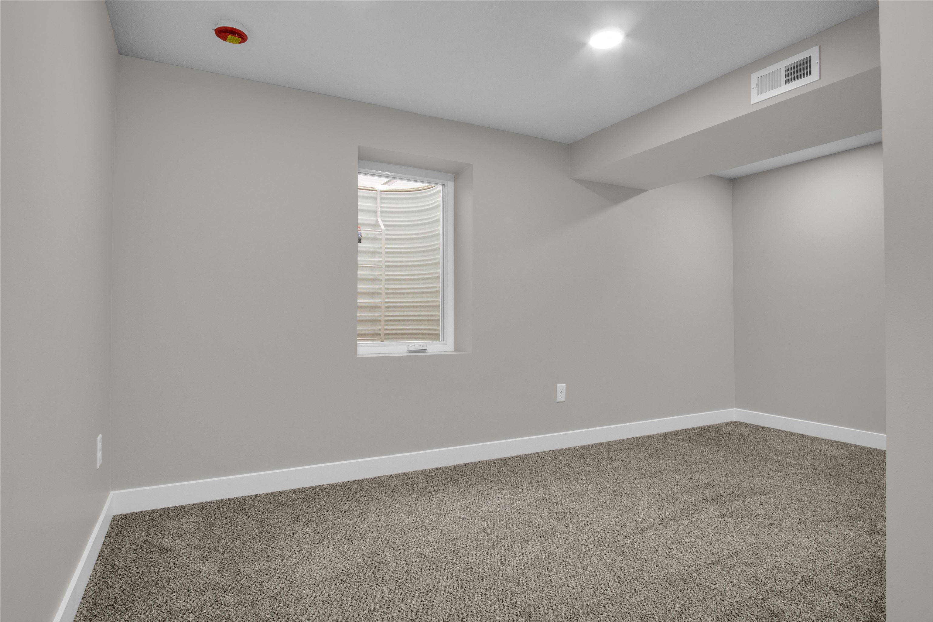 3209 10th Avenue, Kearney, Nebraska 68845, 5 Bedroom Bedrooms, ,2 BathroomBathrooms,Residential,for Sale,3209 10th Avenue,20261408