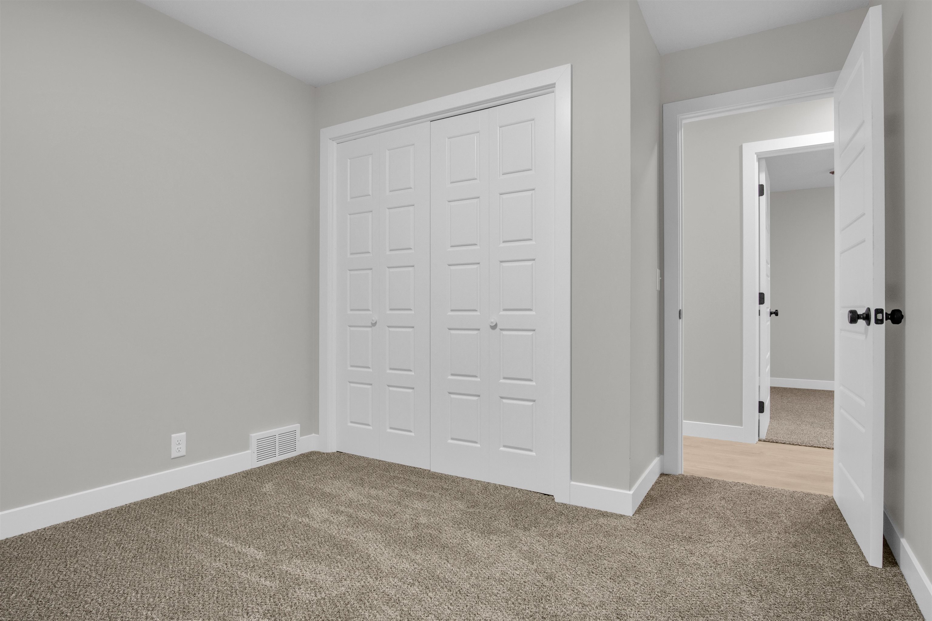 3209 10th Avenue, Kearney, Nebraska 68845, 5 Bedroom Bedrooms, ,2 BathroomBathrooms,Residential,for Sale,3209 10th Avenue,20261408