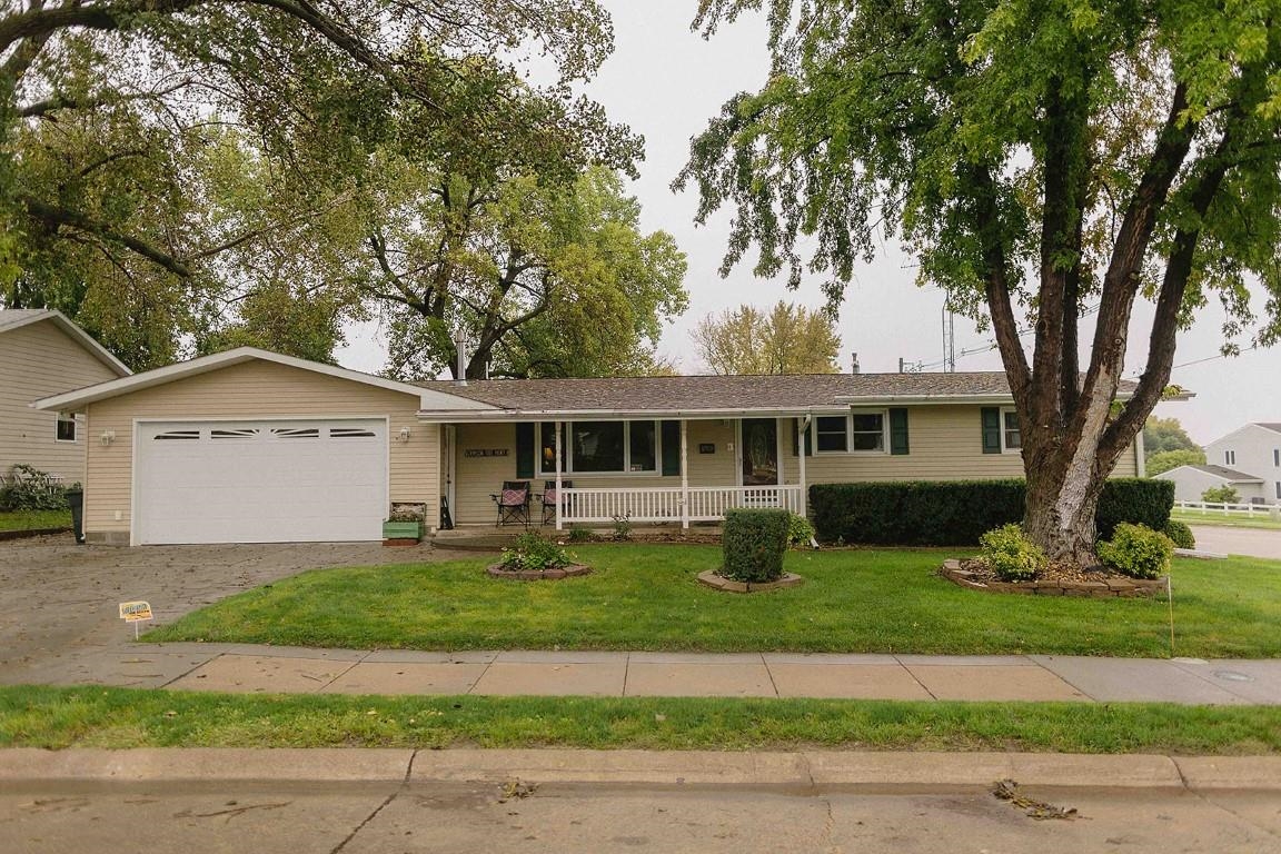 1703 W 40th St, Kearney, Nebraska 68845, 5 Bedroom Bedrooms, ,2 BathroomBathrooms,Residential,for Sale,1703 W 40th St,20261414