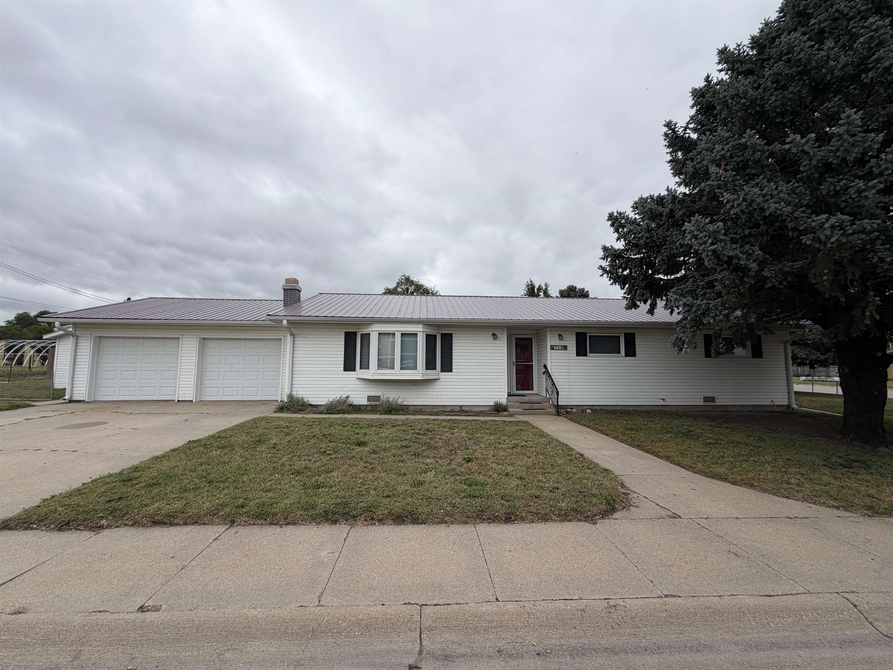710 S Adams Street, Lexington, Nebraska 68850-2511, 3 Bedroom Bedrooms, ,2 BathroomBathrooms,Residential,for Sale,710 S Adams Street,20261415