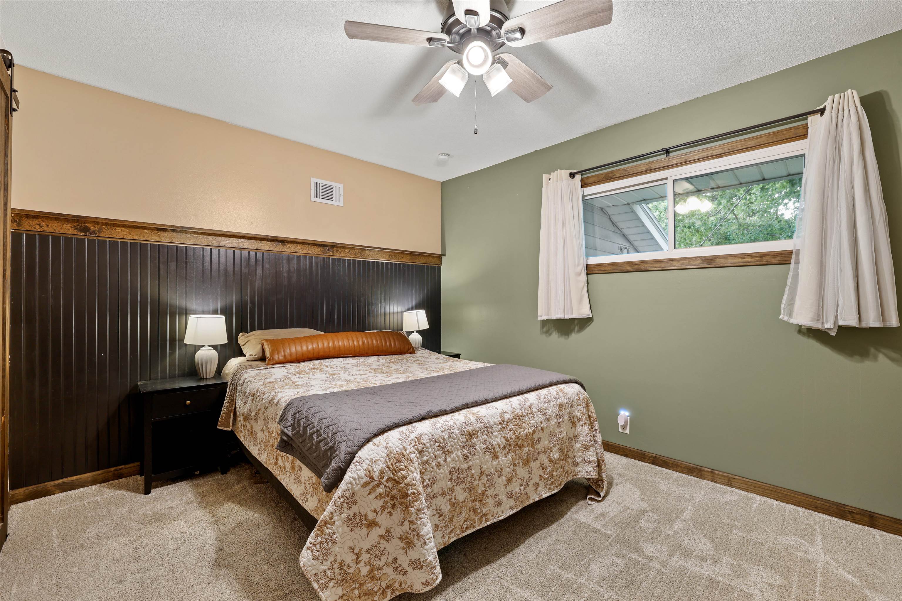 4004 Linden Drive, Kearney, Nebraska 68847, 3 Bedroom Bedrooms, ,2 BathroomBathrooms,Residential,for Sale,4004 Linden Drive,20261430