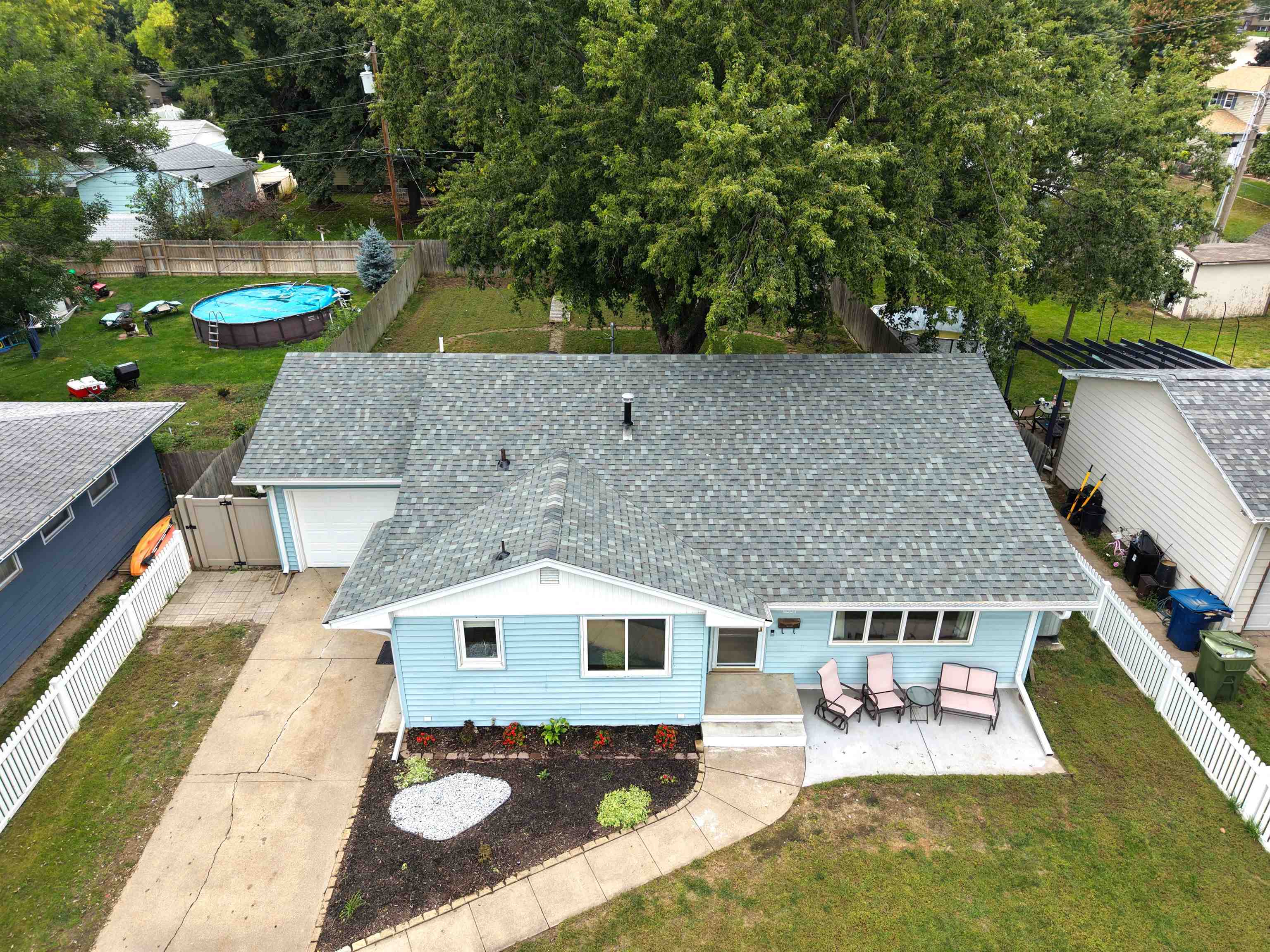4004 Linden Drive, Kearney, Nebraska 68847, 3 Bedroom Bedrooms, ,2 BathroomBathrooms,Residential,for Sale,4004 Linden Drive,20261430