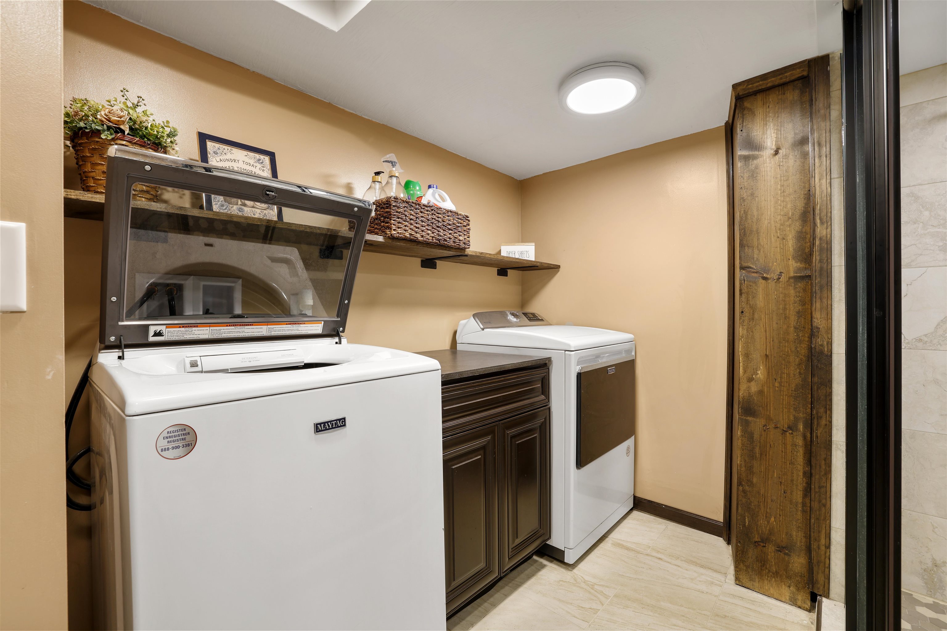 4004 Linden Drive, Kearney, Nebraska 68847, 3 Bedroom Bedrooms, ,2 BathroomBathrooms,Residential,for Sale,4004 Linden Drive,20261430