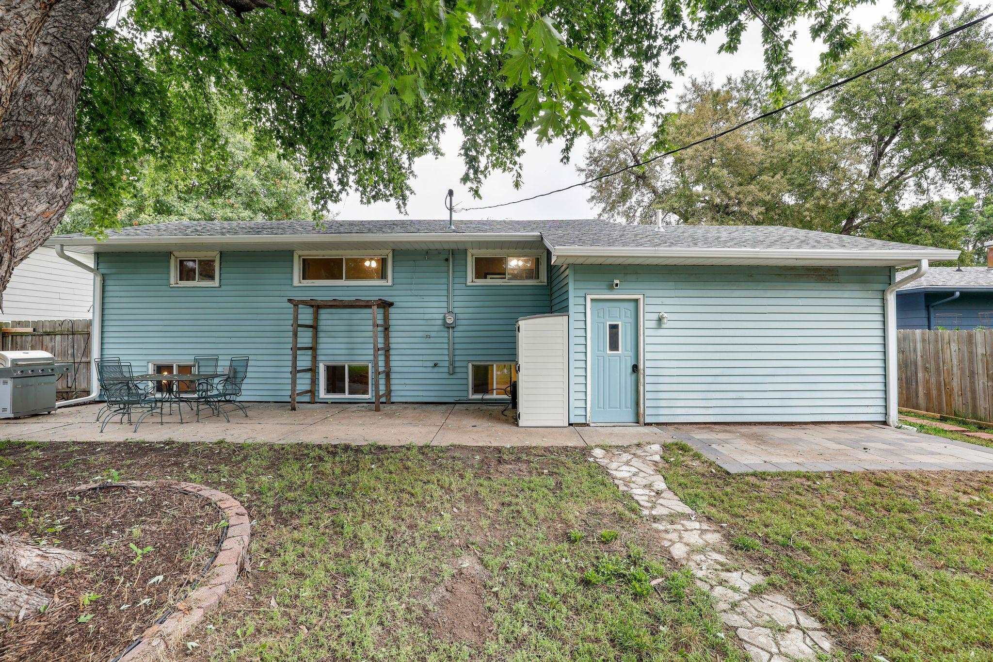 4004 Linden Drive, Kearney, Nebraska 68847, 3 Bedroom Bedrooms, ,2 BathroomBathrooms,Residential,for Sale,4004 Linden Drive,20261430