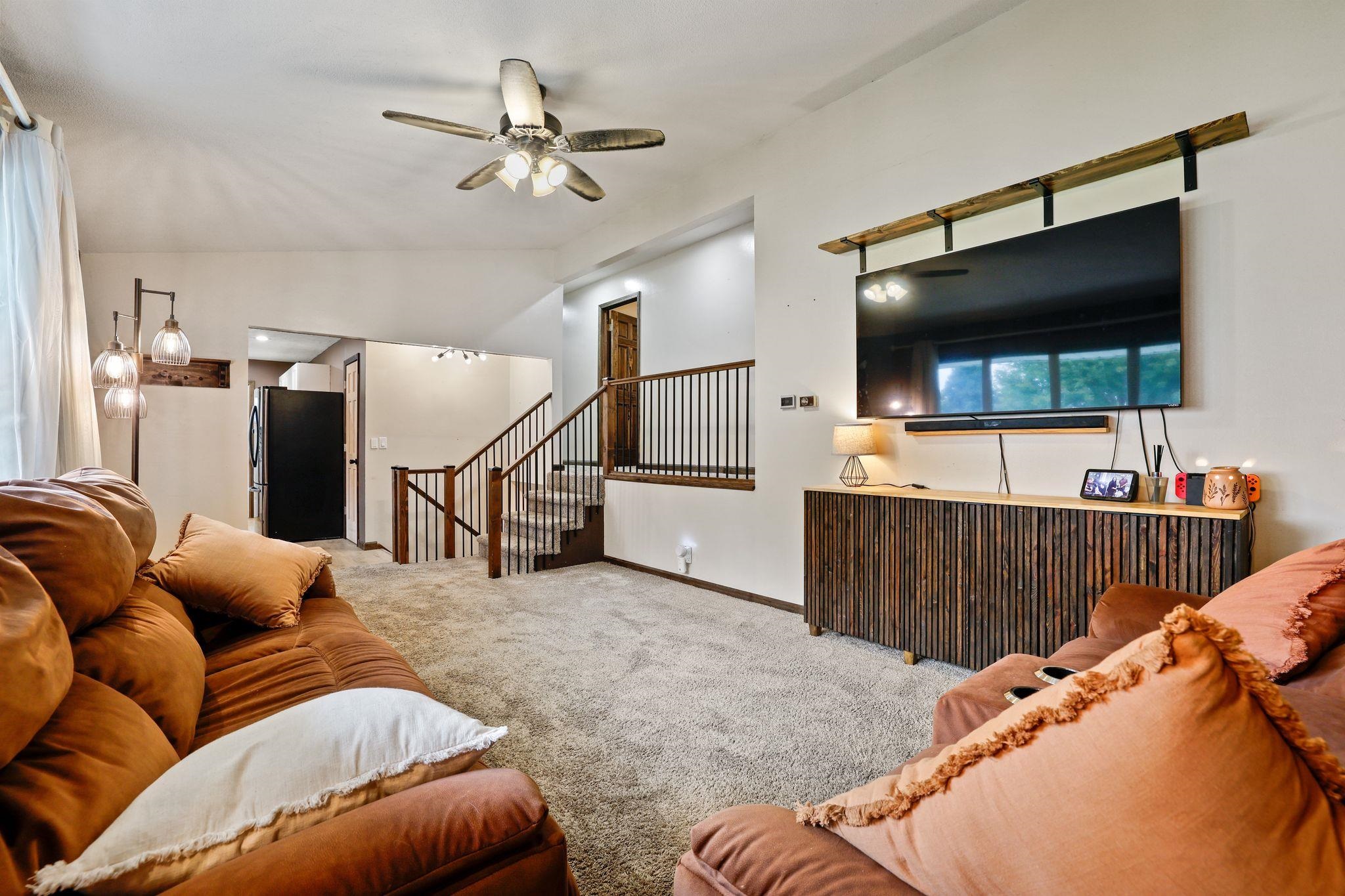 4004 Linden Drive, Kearney, Nebraska 68847, 3 Bedroom Bedrooms, ,2 BathroomBathrooms,Residential,for Sale,4004 Linden Drive,20261430