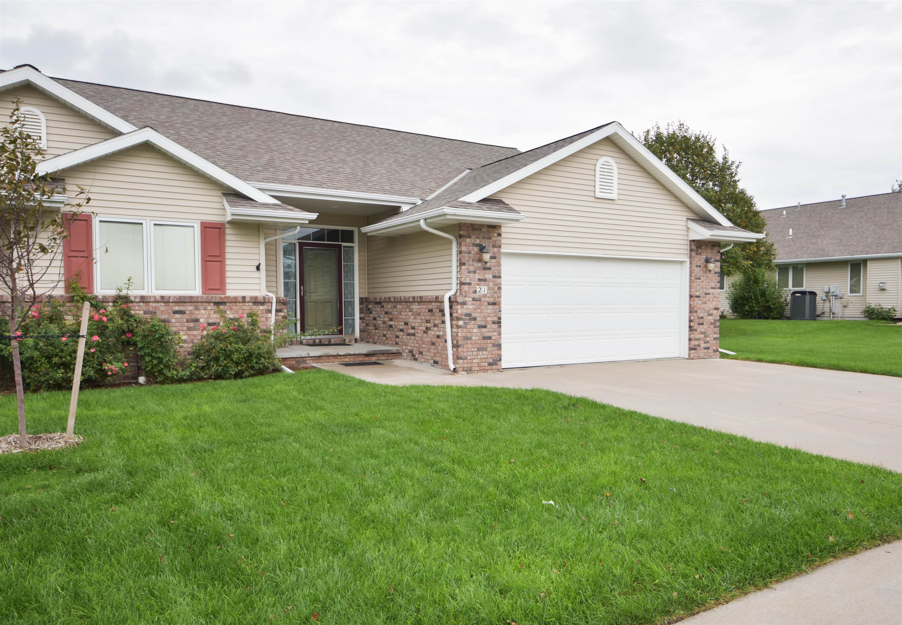 1104 E 56th Street #21, Kearney, Nebraska 68847, 4 Bedroom Bedrooms, ,3 BathroomBathrooms,Residential,for Sale,1104 E 56th Street #21,20261431