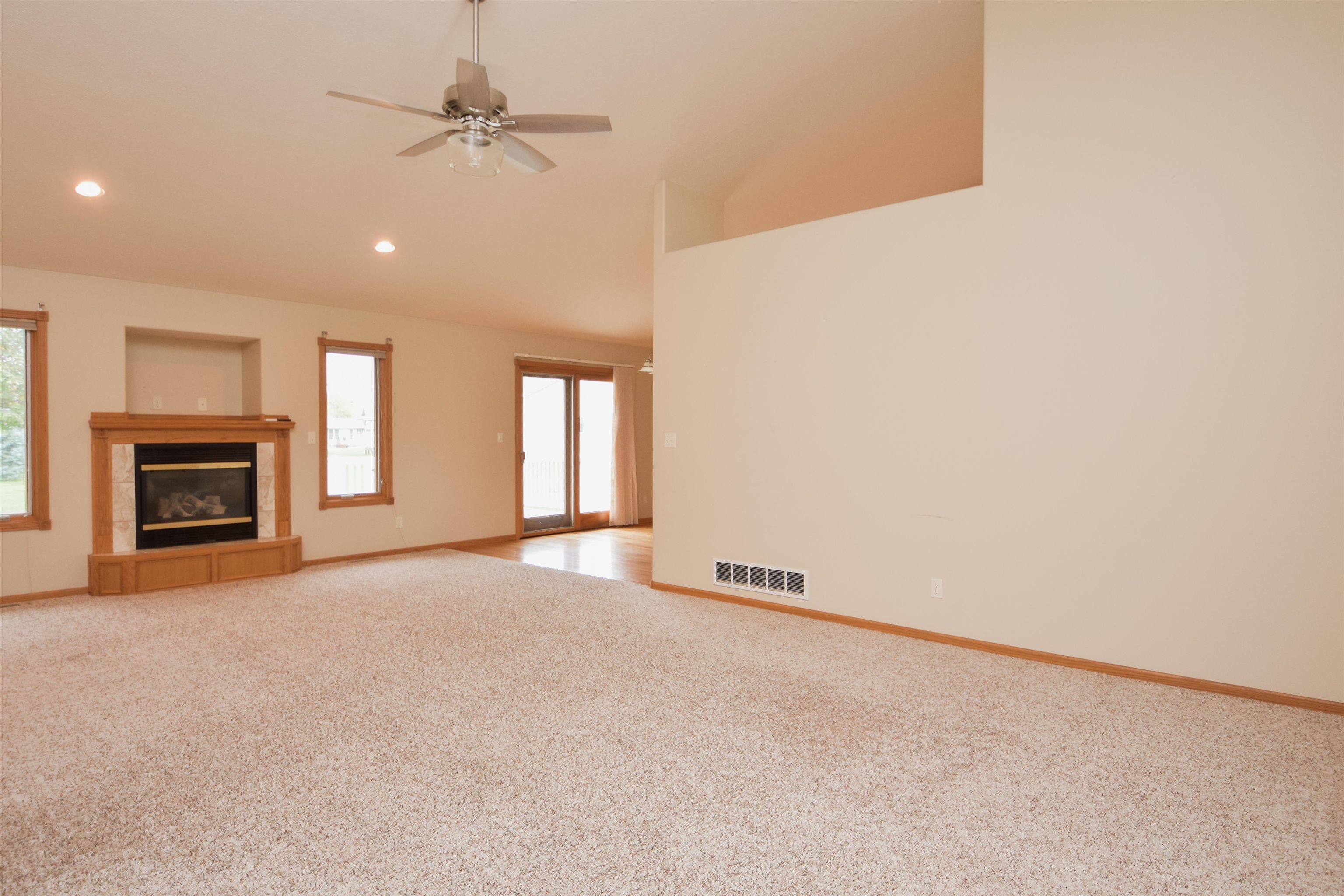 1104 E 56th Street #21, Kearney, Nebraska 68847, 4 Bedroom Bedrooms, ,3 BathroomBathrooms,Residential,for Sale,1104 E 56th Street #21,20261431