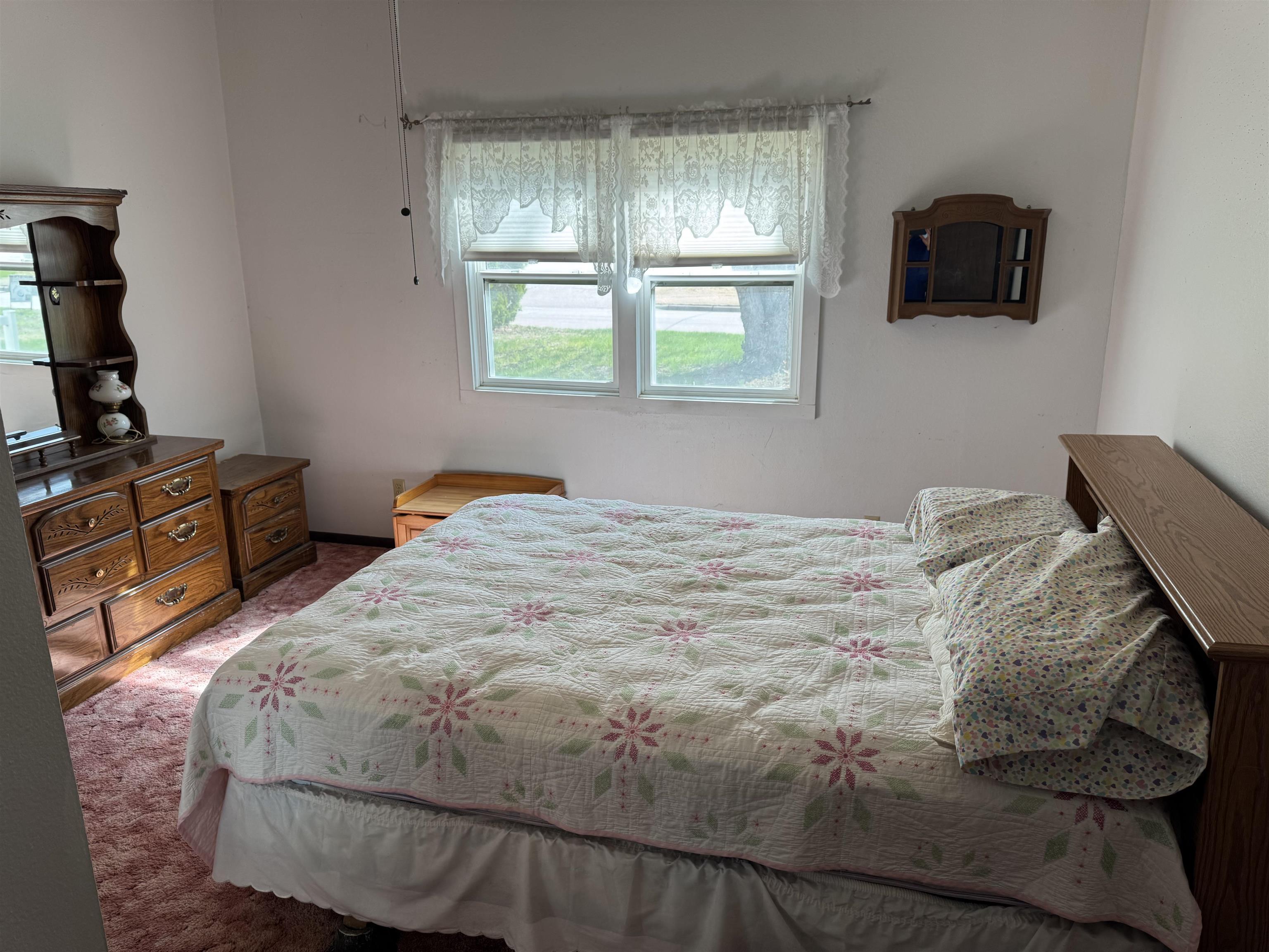 801 John St., Alma, Nebraska 68920, 2 Bedroom Bedrooms, ,2 BathroomBathrooms,Residential,for Sale,801 John St.,20260404