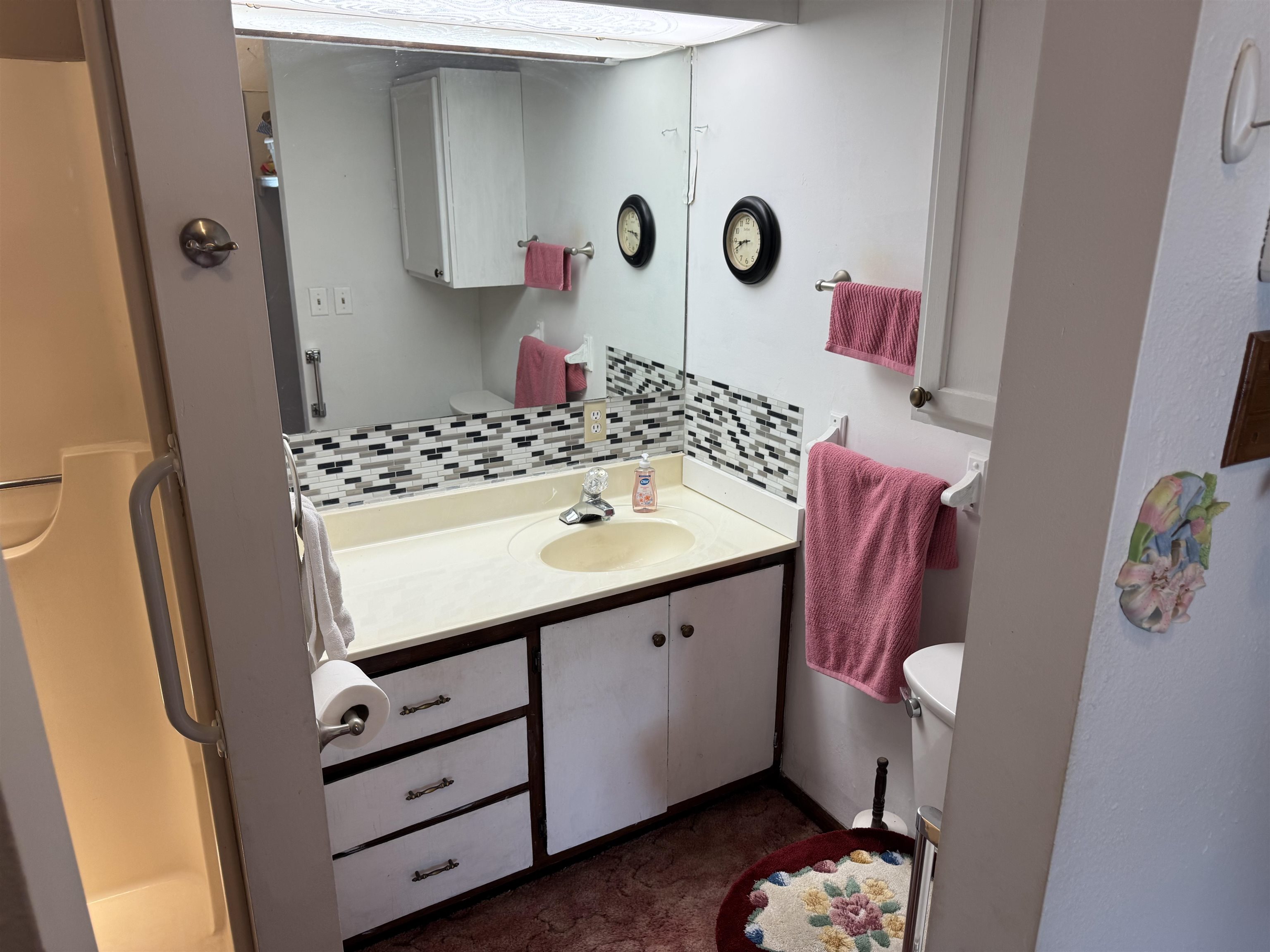 801 John St., Alma, Nebraska 68920, 2 Bedroom Bedrooms, ,2 BathroomBathrooms,Residential,for Sale,801 John St.,20260404