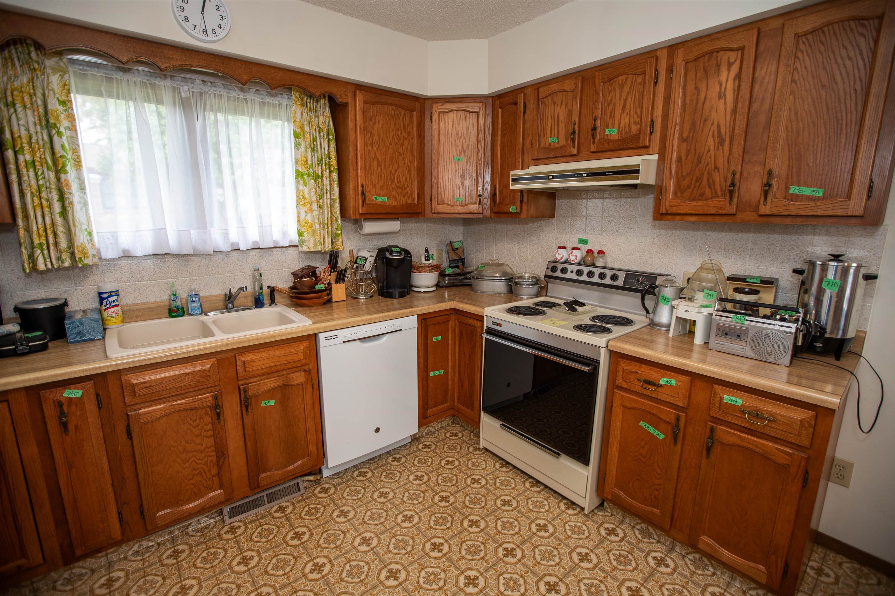 110 E 39th Street B-3, Kearney, Nebraska 68847, 2 Bedroom Bedrooms, ,2 BathroomBathrooms,Residential,for Sale,110 E 39th Street B-3,20261439