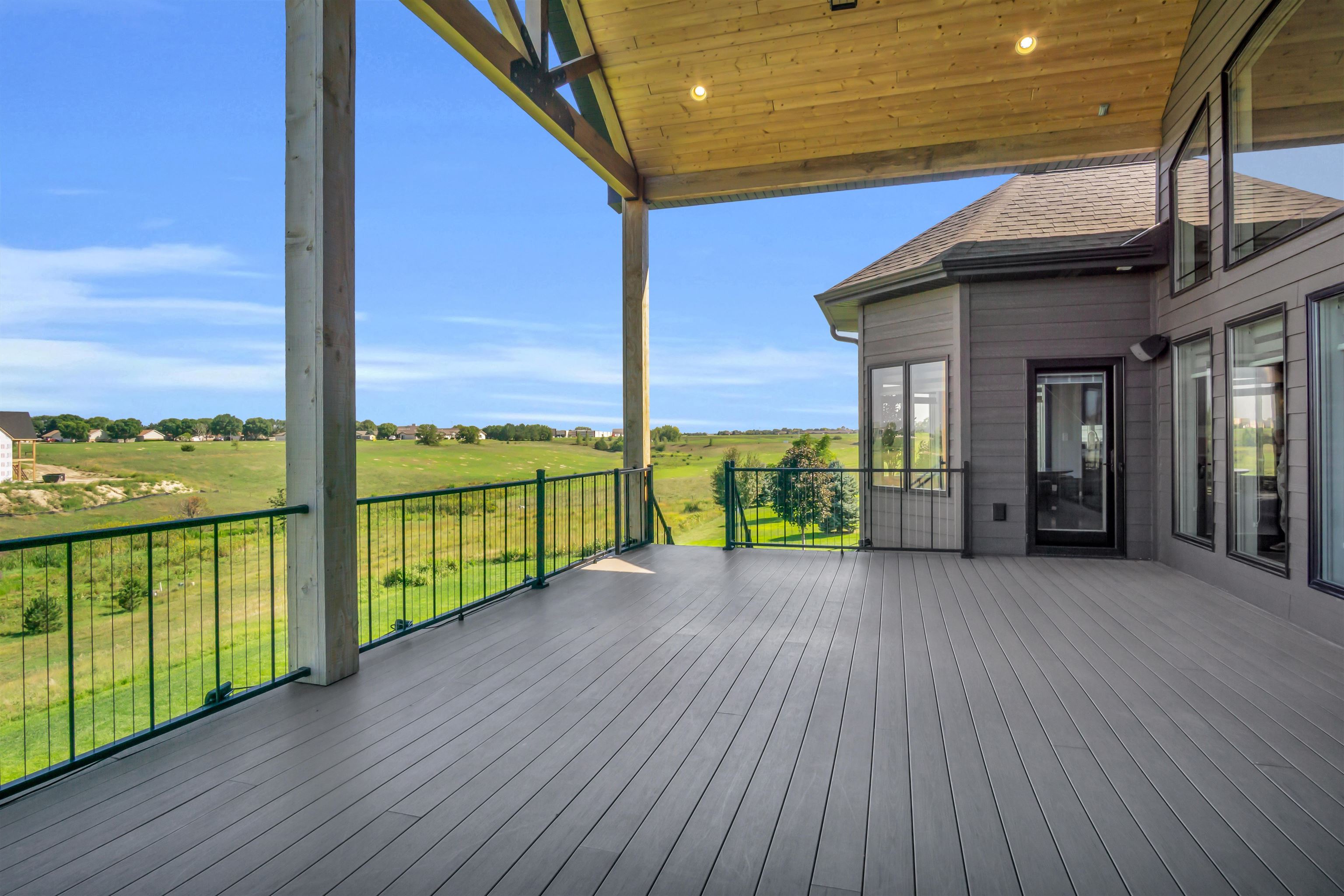 5903 6th Avenue, Kearney, Nebraska 68845-000, 6 Bedroom Bedrooms, ,6 BathroomBathrooms,Residential,for Sale,5903 6th Avenue,20261307