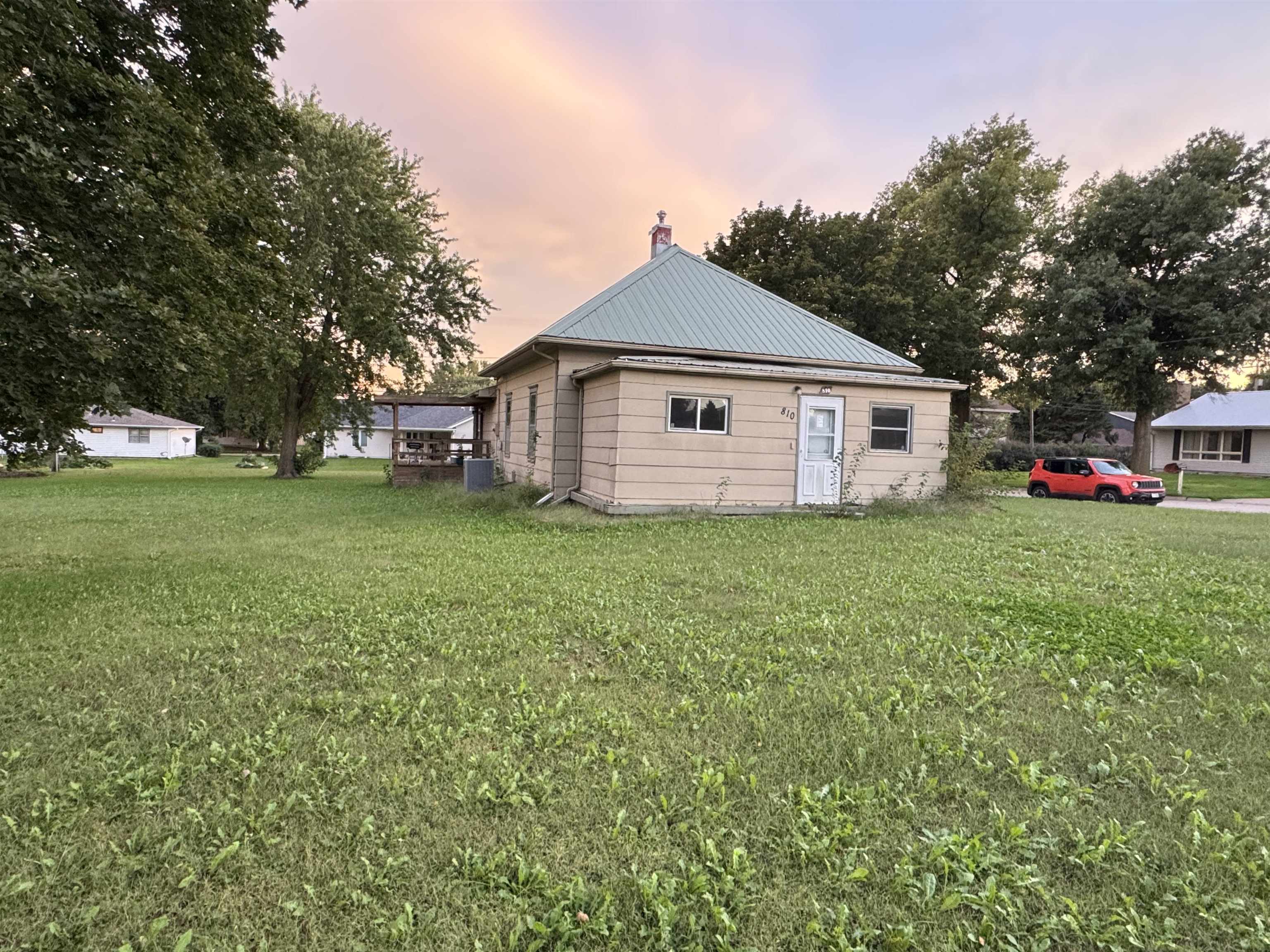 810 W Cedar Street, Sutton, Nebraska 68979, 2 Bedroom Bedrooms, ,2 BathroomBathrooms,Residential,for Sale,810 W Cedar Street,20261442