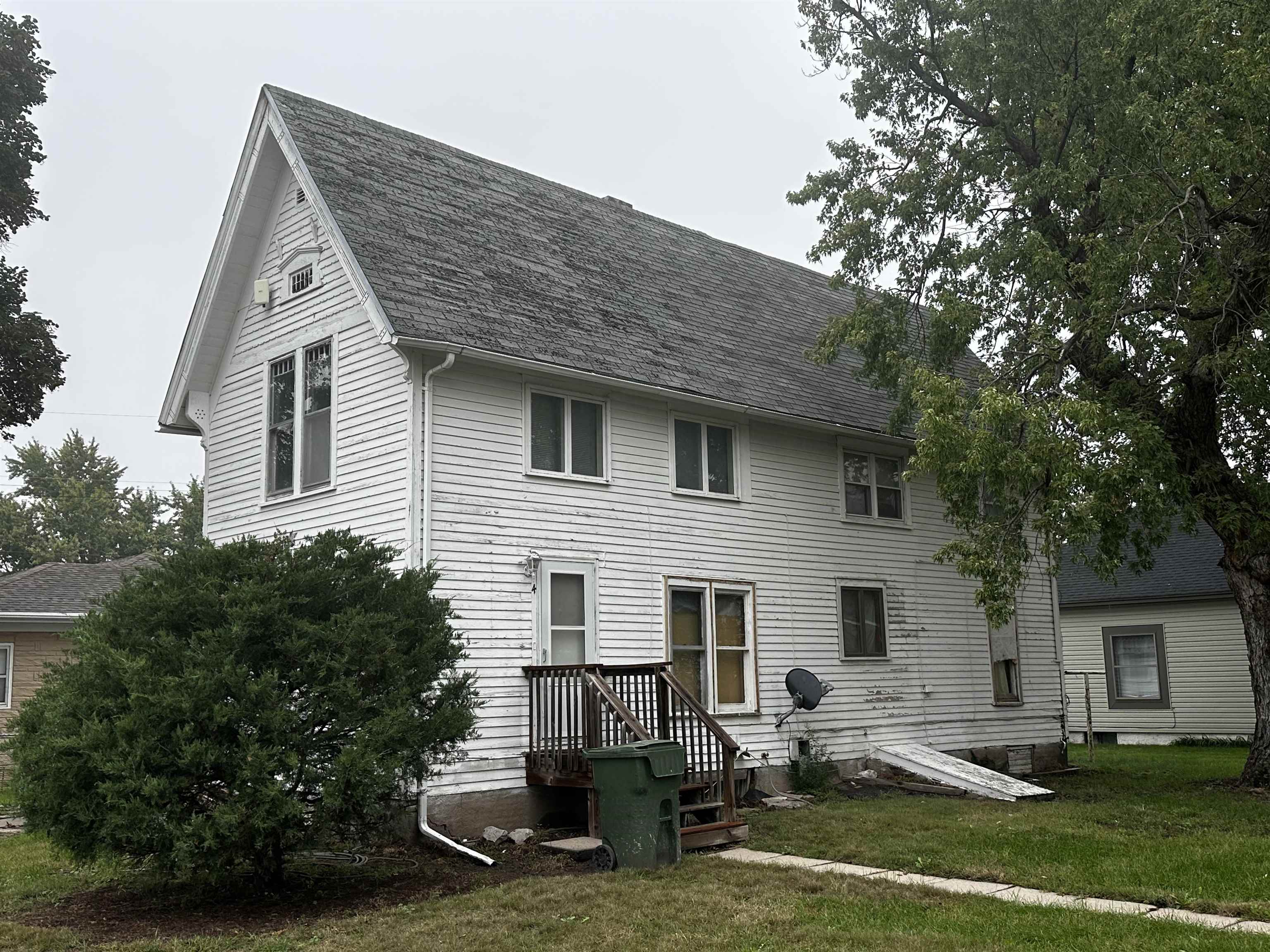 2805 Central Avenue, Kearney, Nebraska 68847, ,Multi-family,for Sale,2805 Central Avenue,20261443