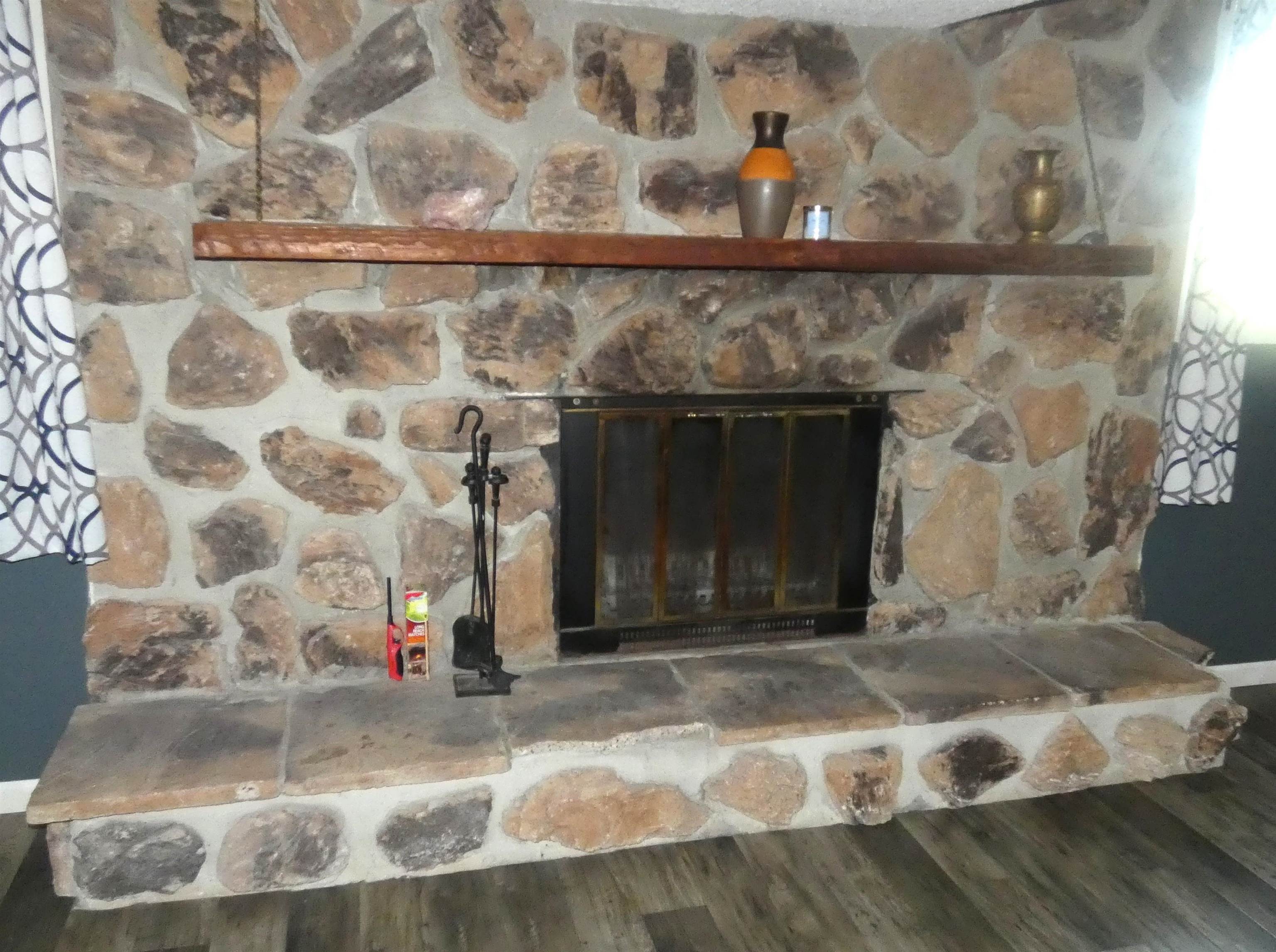 8 Maple Drive, Kearney, Nebraska 68845, 4 Bedroom Bedrooms, ,2 BathroomBathrooms,Residential,for Sale,8 Maple Drive,20261445