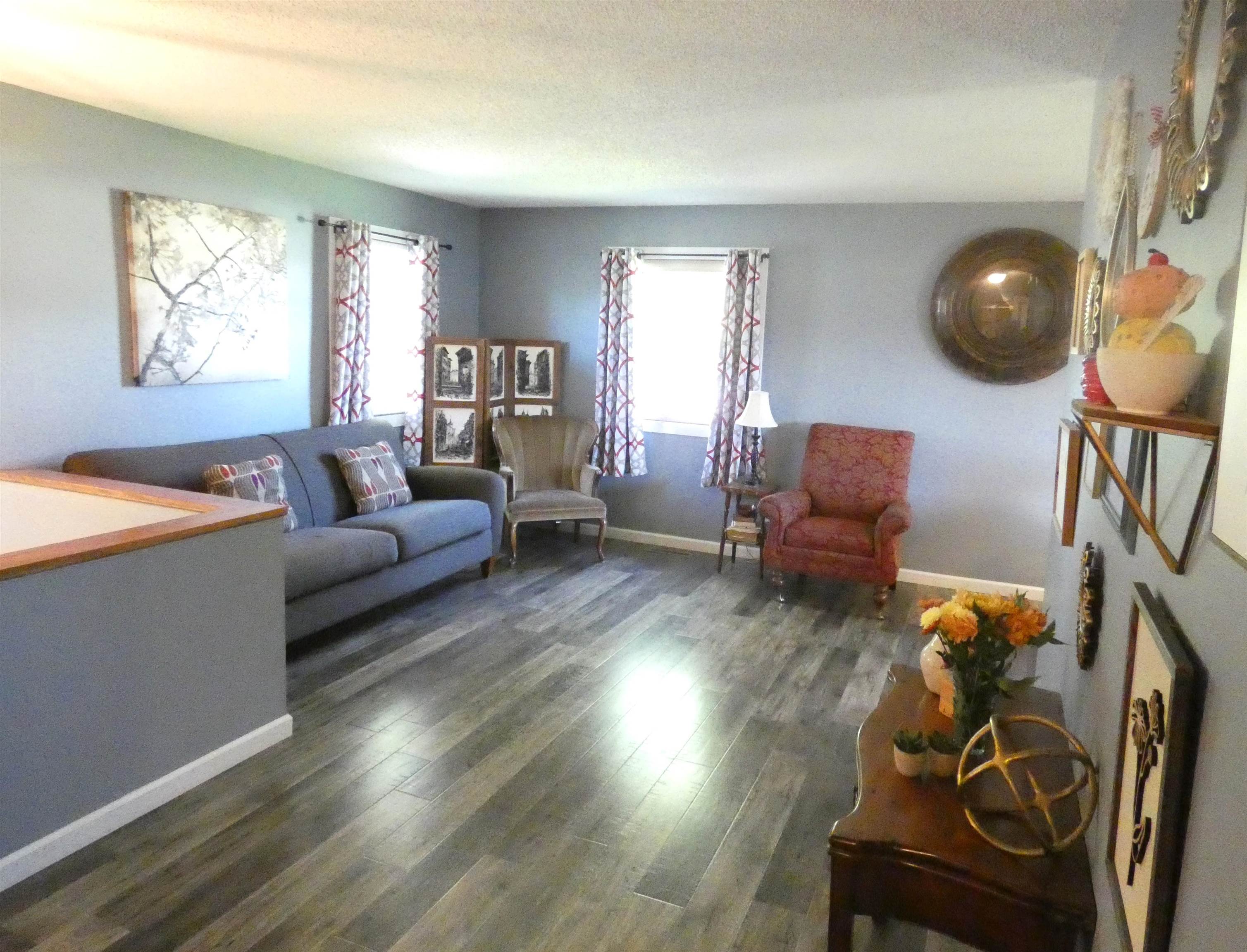 8 Maple Drive, Kearney, Nebraska 68845, 4 Bedroom Bedrooms, ,2 BathroomBathrooms,Residential,for Sale,8 Maple Drive,20261445