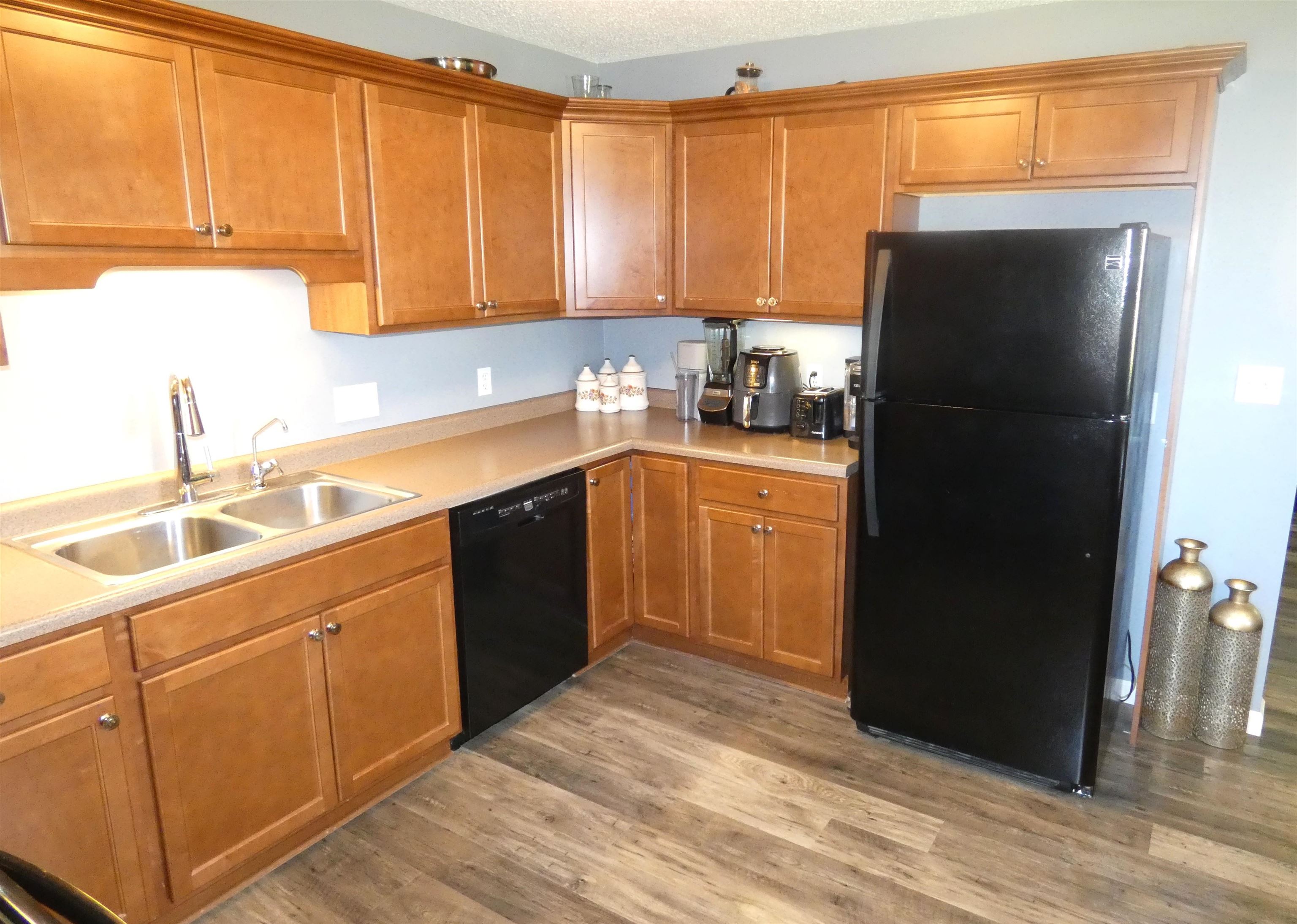 8 Maple Drive, Kearney, Nebraska 68845, 4 Bedroom Bedrooms, ,2 BathroomBathrooms,Residential,for Sale,8 Maple Drive,20261445