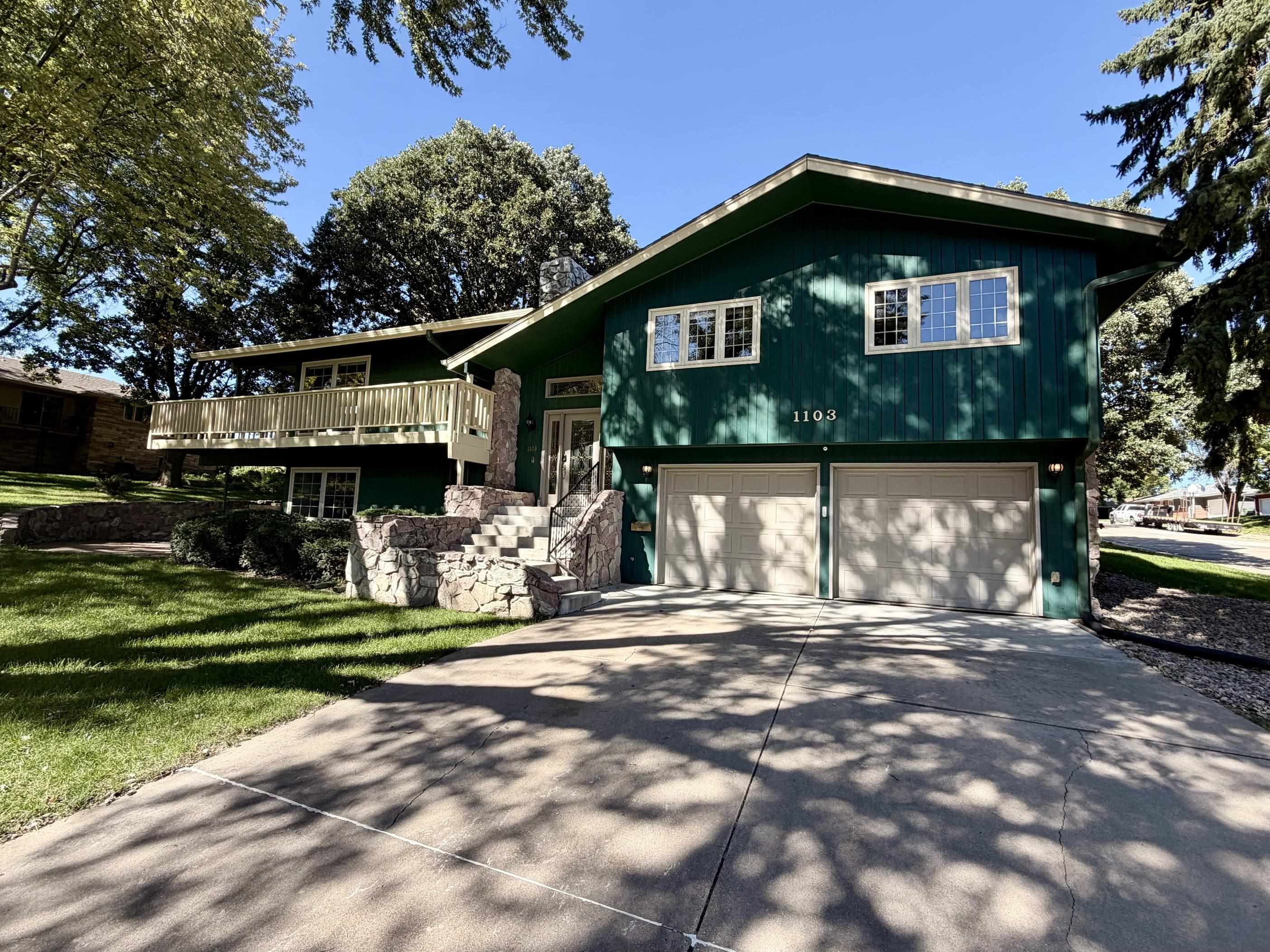1103 W 31st Street, Kearney, Nebraska 68845-3368, 4 Bedroom Bedrooms, ,3 BathroomBathrooms,Residential,for Sale,1103 W 31st Street,20261447