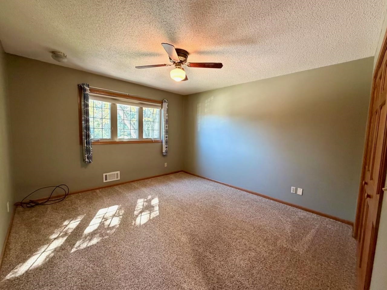 1103 W 31st Street, Kearney, Nebraska 68845-3368, 4 Bedroom Bedrooms, ,3 BathroomBathrooms,Residential,for Sale,1103 W 31st Street,20261447