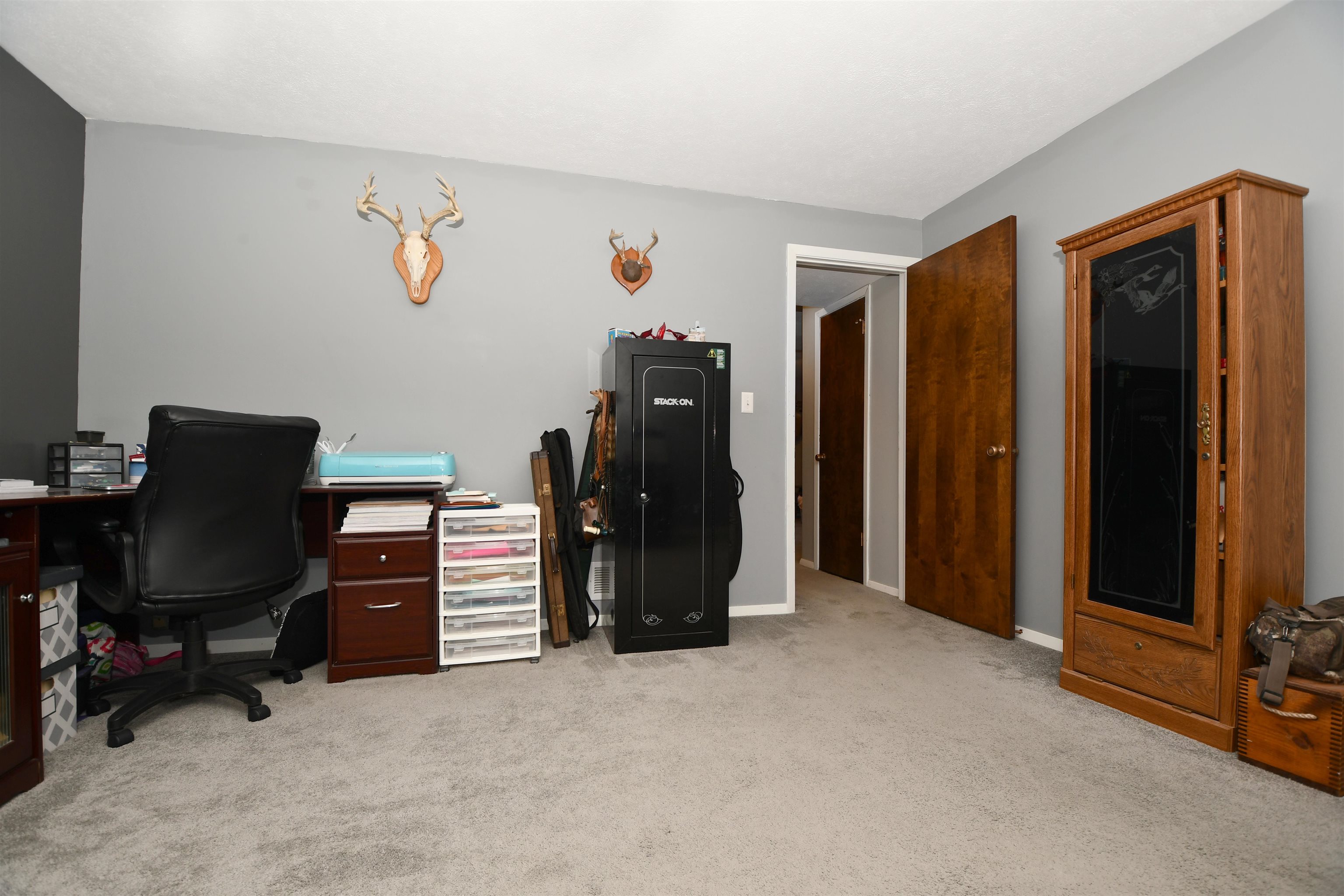 8 Maplewood Place, Kearney, Nebraska 68847, 3 Bedroom Bedrooms, ,2 BathroomBathrooms,Residential,for Sale,8 Maplewood Place,20261449