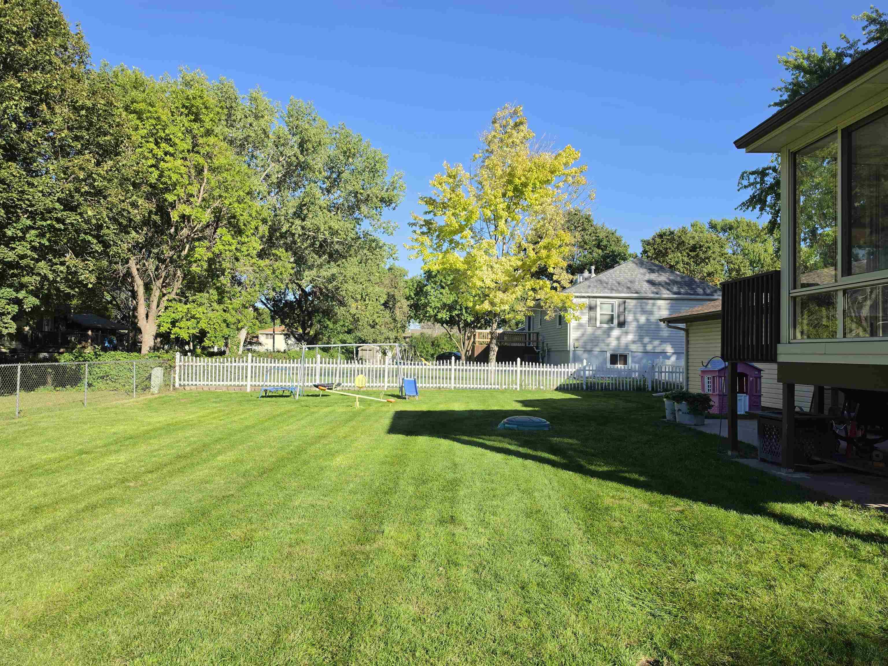 8 Maplewood Place, Kearney, Nebraska 68847, 3 Bedroom Bedrooms, ,2 BathroomBathrooms,Residential,for Sale,8 Maplewood Place,20261449
