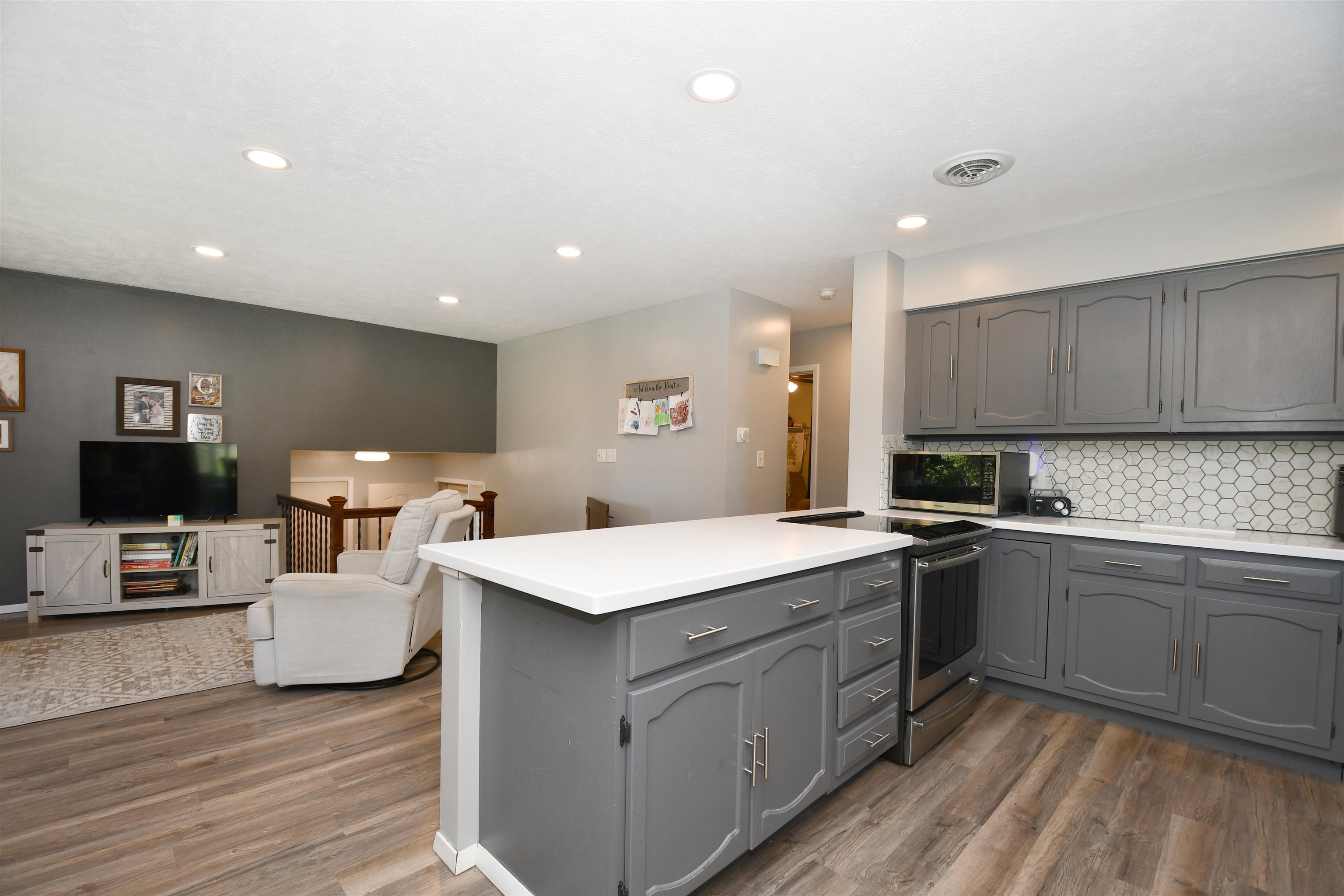 8 Maplewood Place, Kearney, Nebraska 68847, 3 Bedroom Bedrooms, ,2 BathroomBathrooms,Residential,for Sale,8 Maplewood Place,20261449