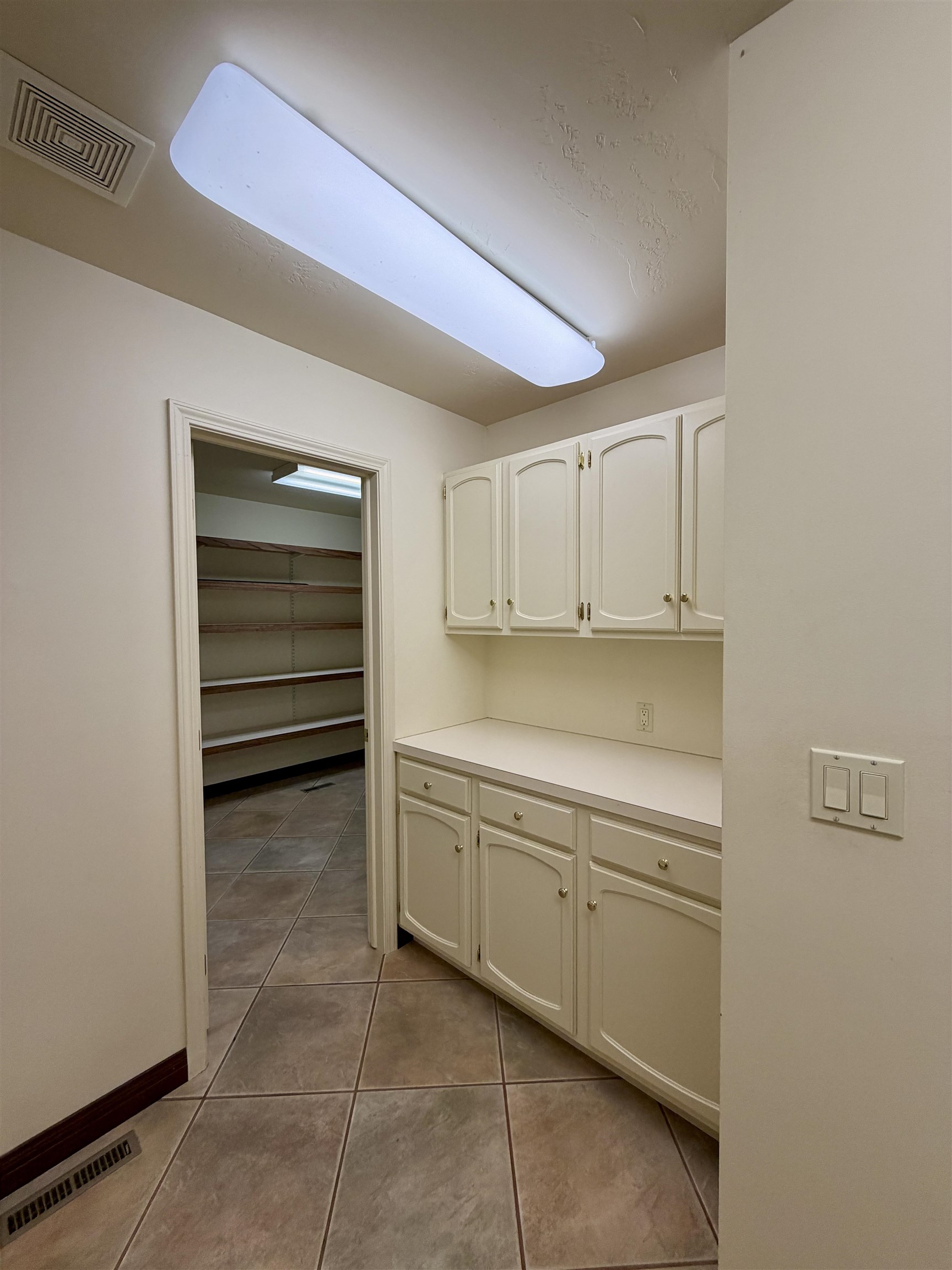 13 Crestview Drive, Kearney, Nebraska 68845, 4 Bedroom Bedrooms, ,4 BathroomBathrooms,Residential,for Sale,13 Crestview Drive,20261452