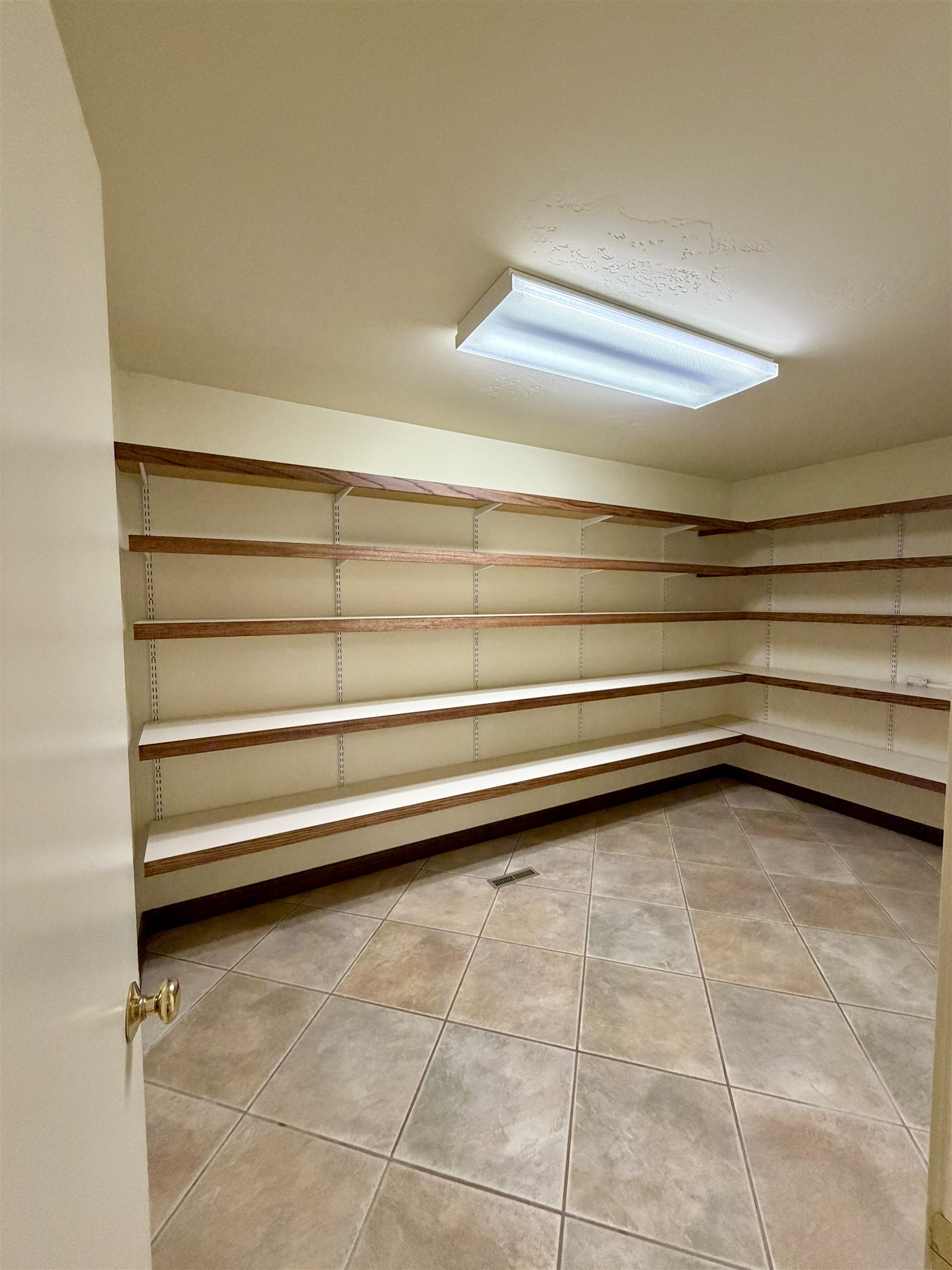 13 Crestview Drive, Kearney, Nebraska 68845, 4 Bedroom Bedrooms, ,4 BathroomBathrooms,Residential,for Sale,13 Crestview Drive,20261452