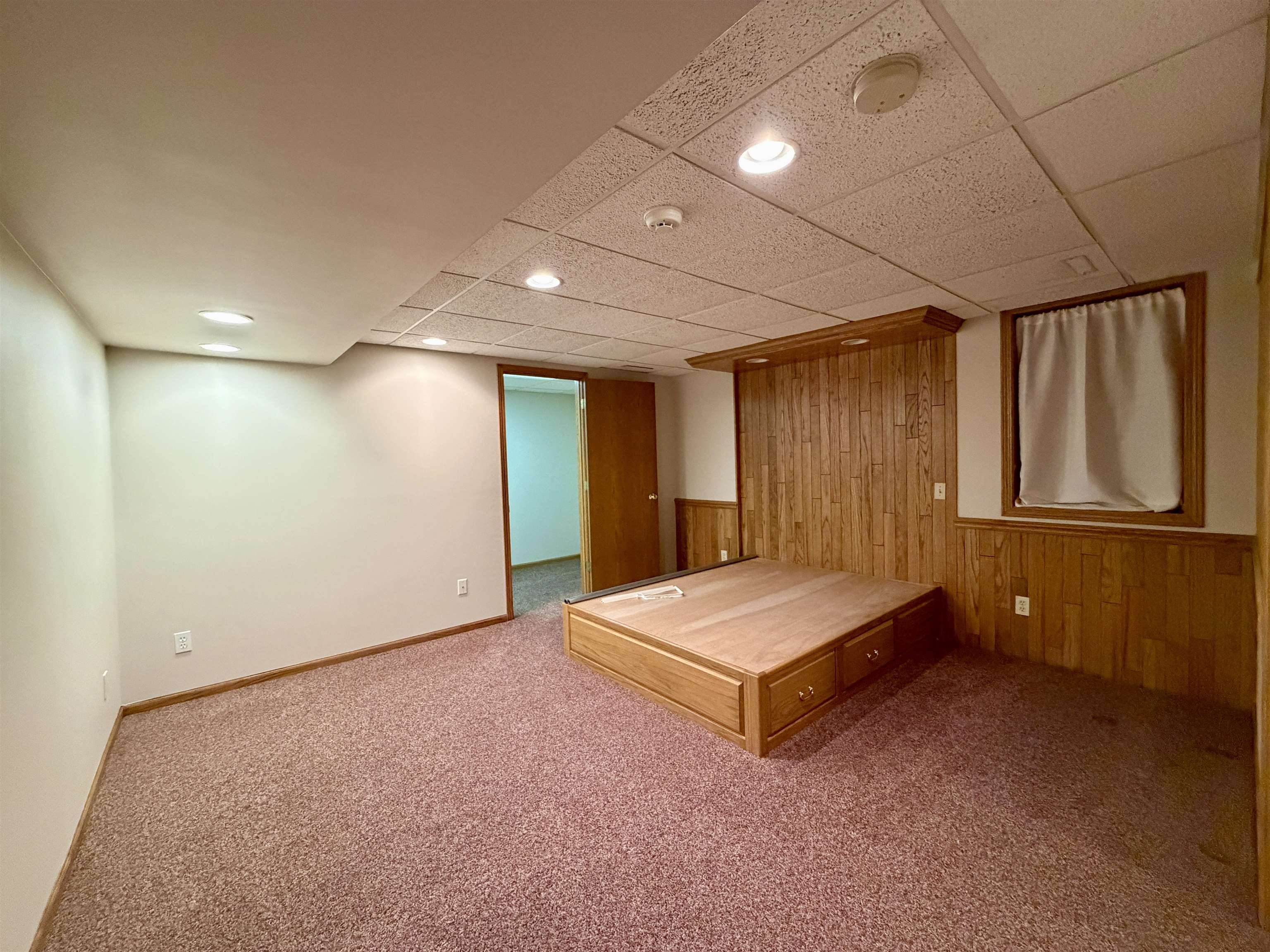 13 Crestview Drive, Kearney, Nebraska 68845, 4 Bedroom Bedrooms, ,4 BathroomBathrooms,Residential,for Sale,13 Crestview Drive,20261452