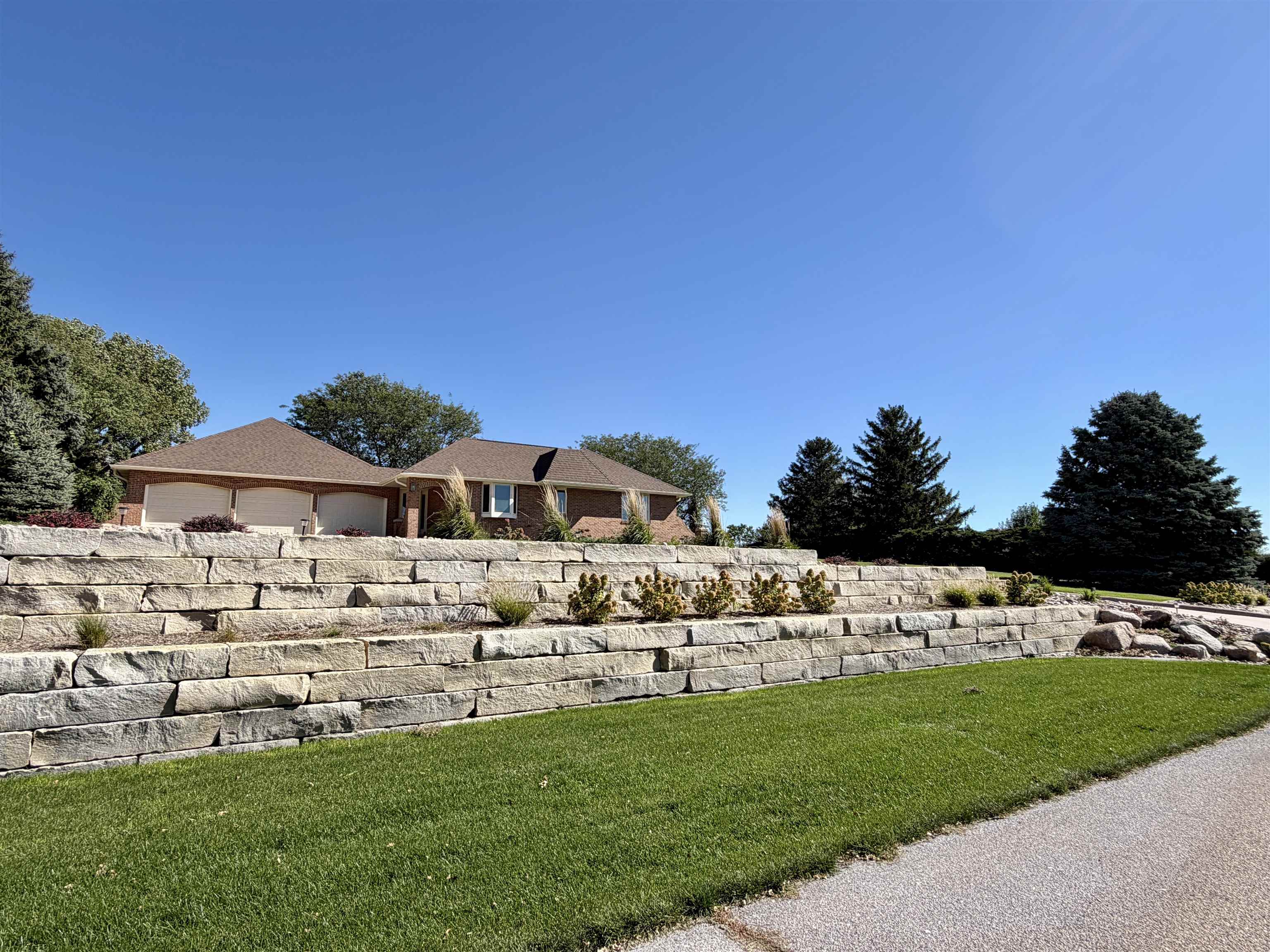 13 Crestview Drive, Kearney, Nebraska 68845, 4 Bedroom Bedrooms, ,4 BathroomBathrooms,Residential,for Sale,13 Crestview Drive,20261452