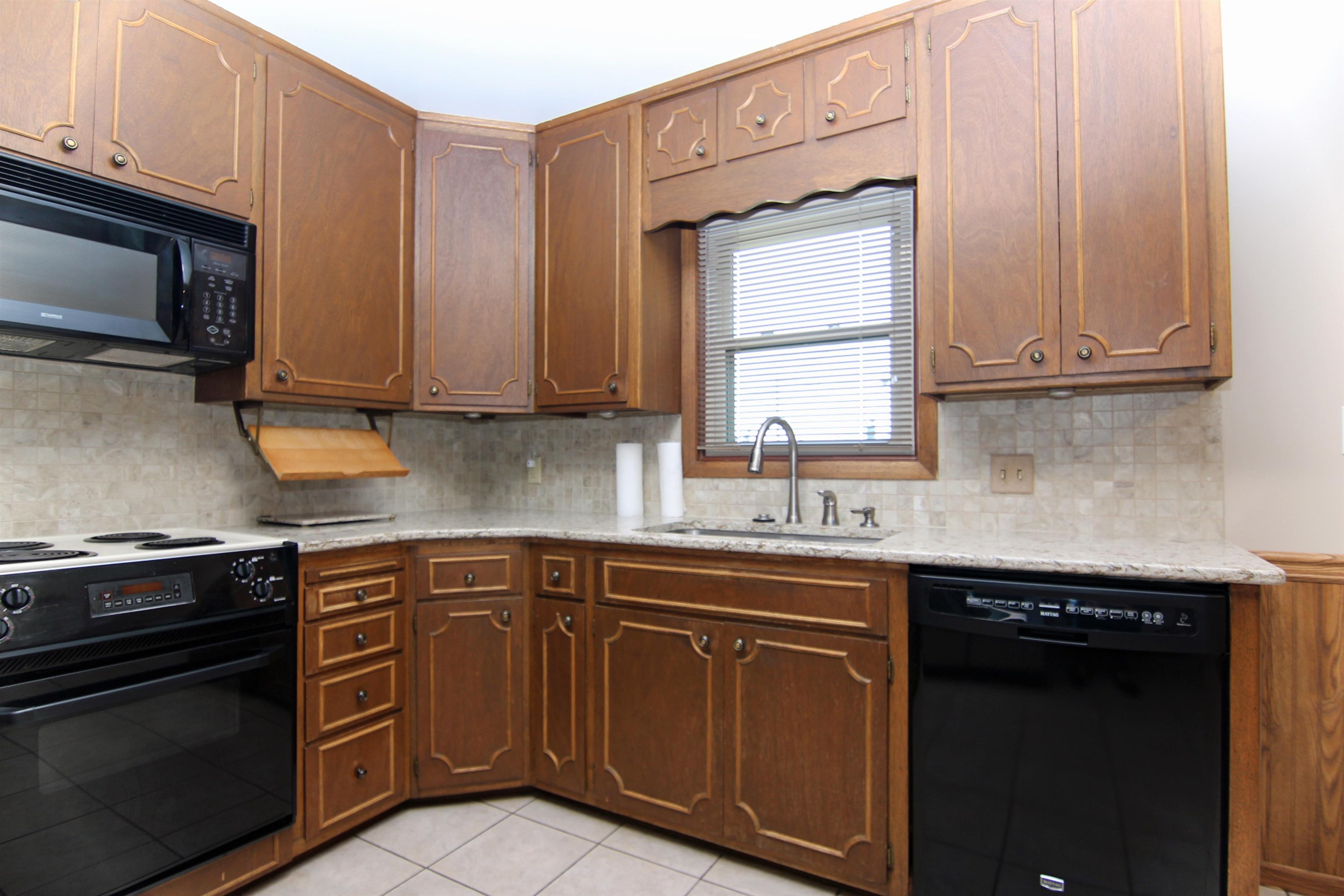 3807 L Avenue, Kearney, Nebraska 68847, 4 Bedroom Bedrooms, ,2 BathroomBathrooms,Residential,for Sale,3807 L Avenue,20261454