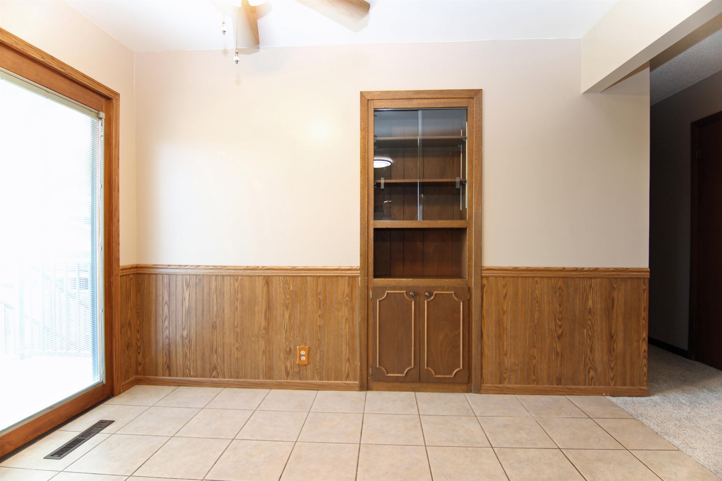 3807 L Avenue, Kearney, Nebraska 68847, 4 Bedroom Bedrooms, ,2 BathroomBathrooms,Residential,for Sale,3807 L Avenue,20261454