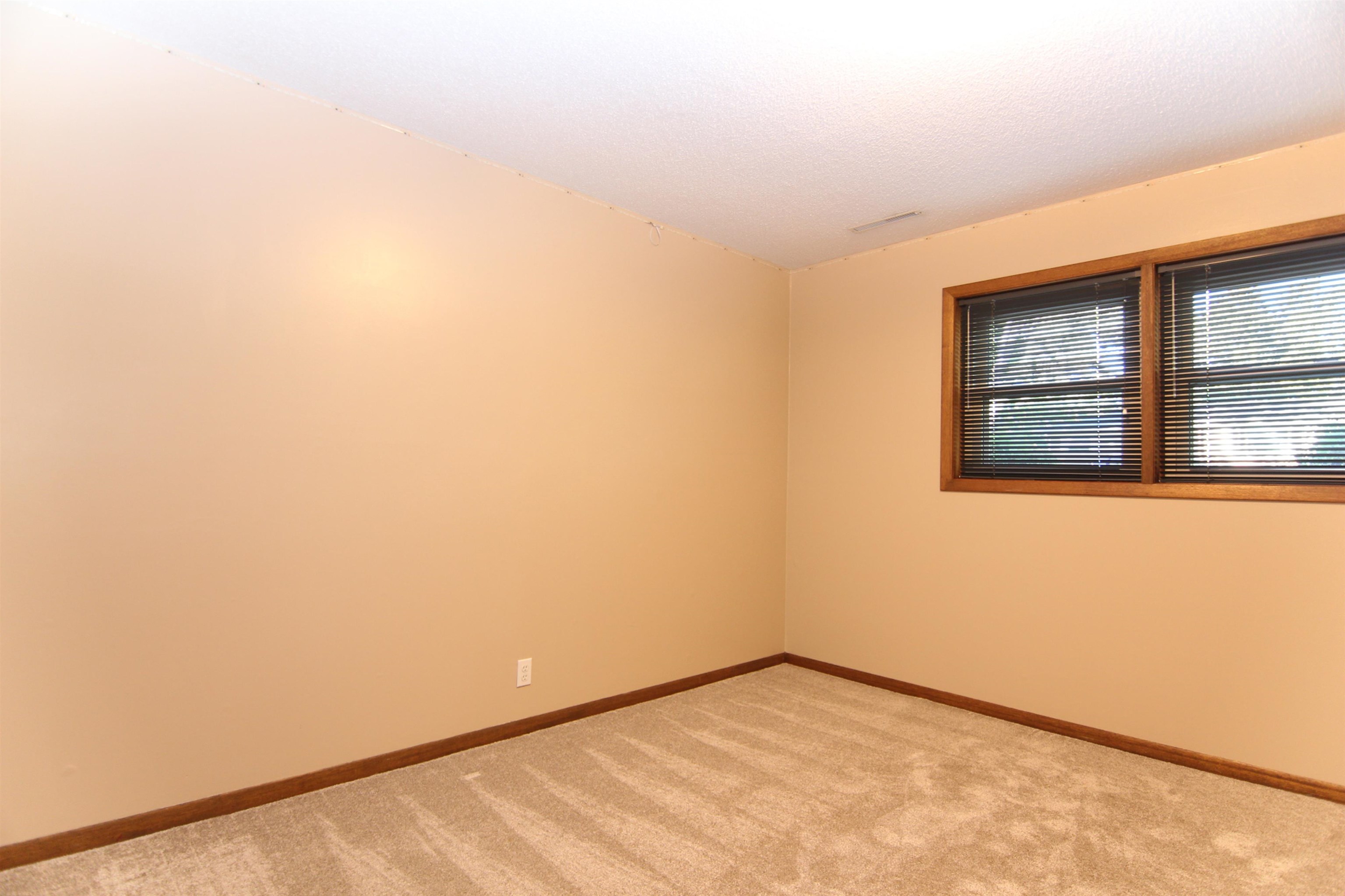 3807 L Avenue, Kearney, Nebraska 68847, 4 Bedroom Bedrooms, ,2 BathroomBathrooms,Residential,for Sale,3807 L Avenue,20261454
