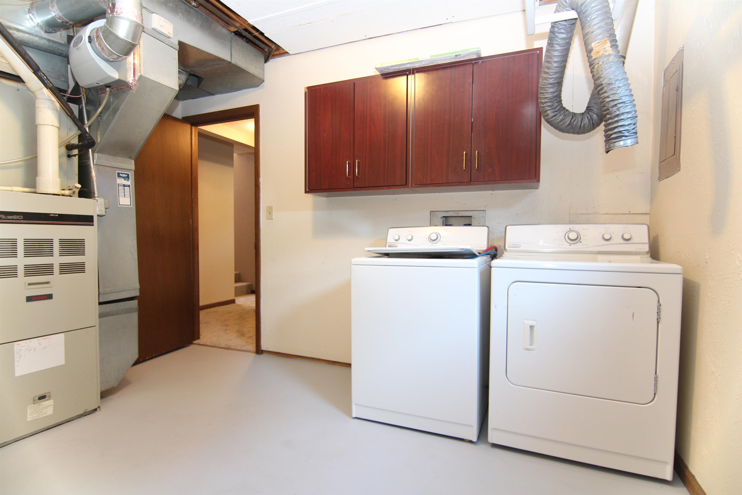3807 L Avenue, Kearney, Nebraska 68847, 4 Bedroom Bedrooms, ,2 BathroomBathrooms,Residential,for Sale,3807 L Avenue,20261454