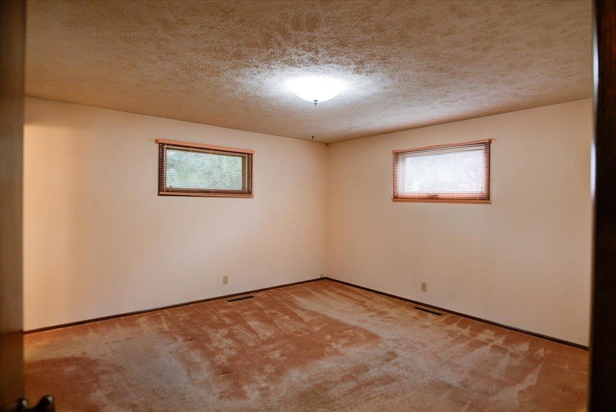 3110 11th Ave, Kearney, Nebraska 68845, 4 Bedroom Bedrooms, ,3 BathroomBathrooms,Residential,for Sale,3110 11th Ave,20261283