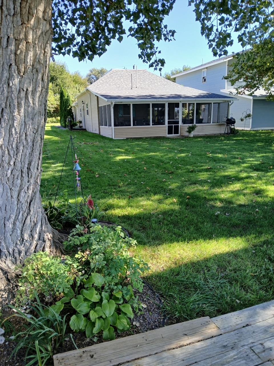 16 Northeast Cove Dr 9, Johnson Lake, Nebraska 68937-0000, 3 Bedroom Bedrooms, ,2 BathroomBathrooms,Residential,for Sale,16 Northeast Cove Dr 9,20261456