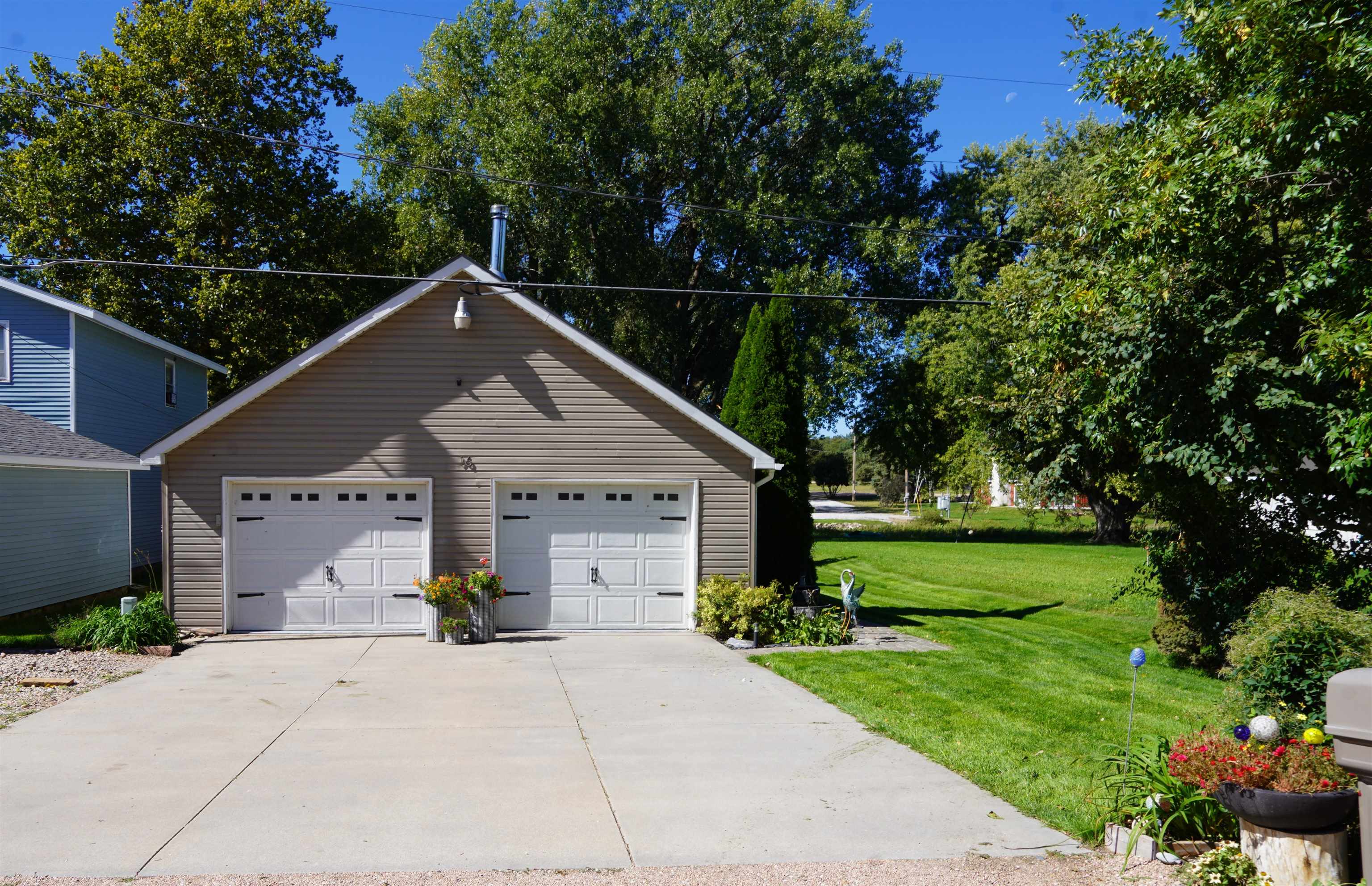 16 Northeast Cove Dr 9, Johnson Lake, Nebraska 68937-0000, 3 Bedroom Bedrooms, ,2 BathroomBathrooms,Residential,for Sale,16 Northeast Cove Dr 9,20261456