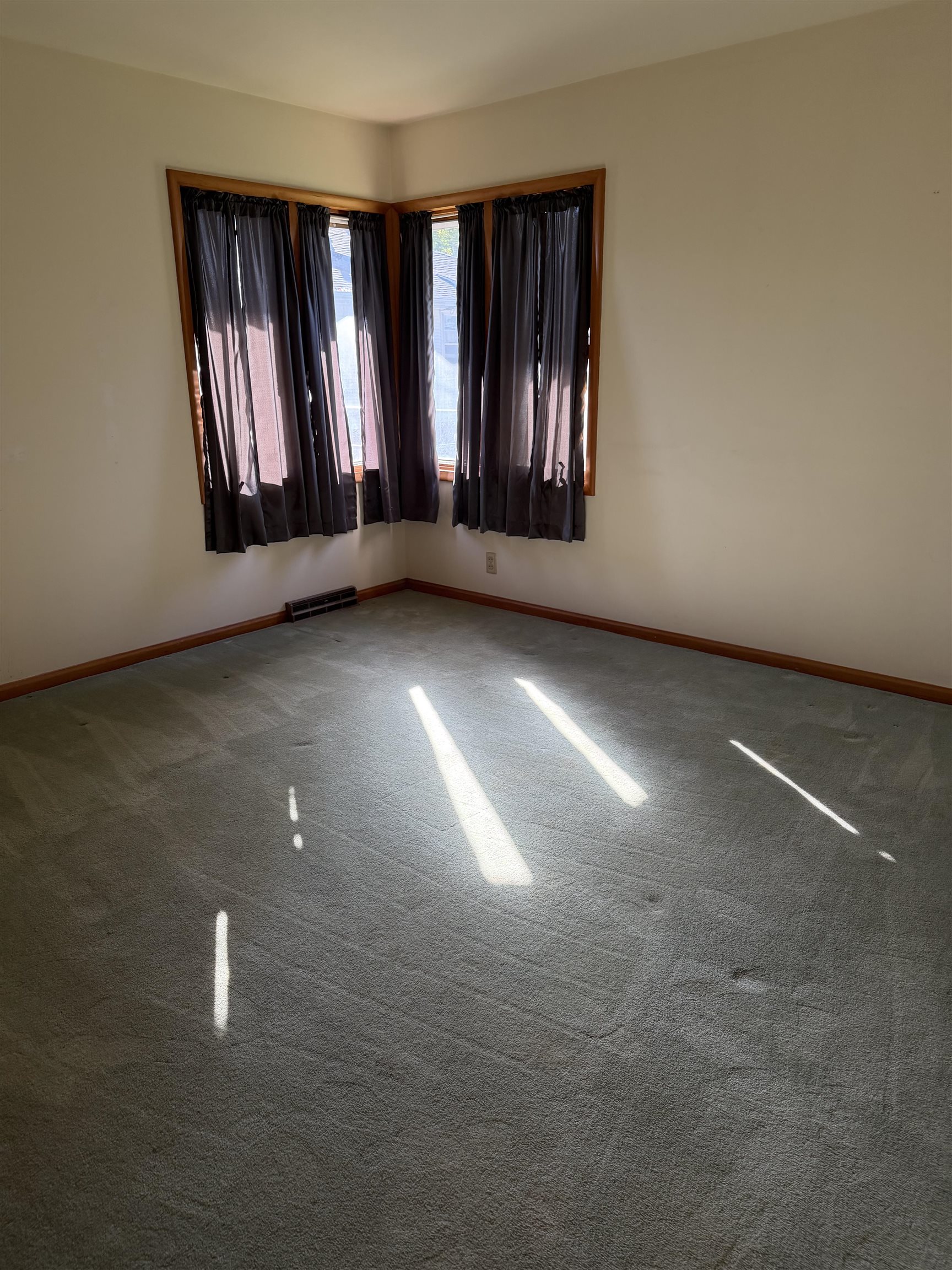634 E Hawthorne, Minden, Nebraska 68959, 2 Bedroom Bedrooms, ,1 BathroomBathrooms,Residential,for Sale,634 E Hawthorne,20261462