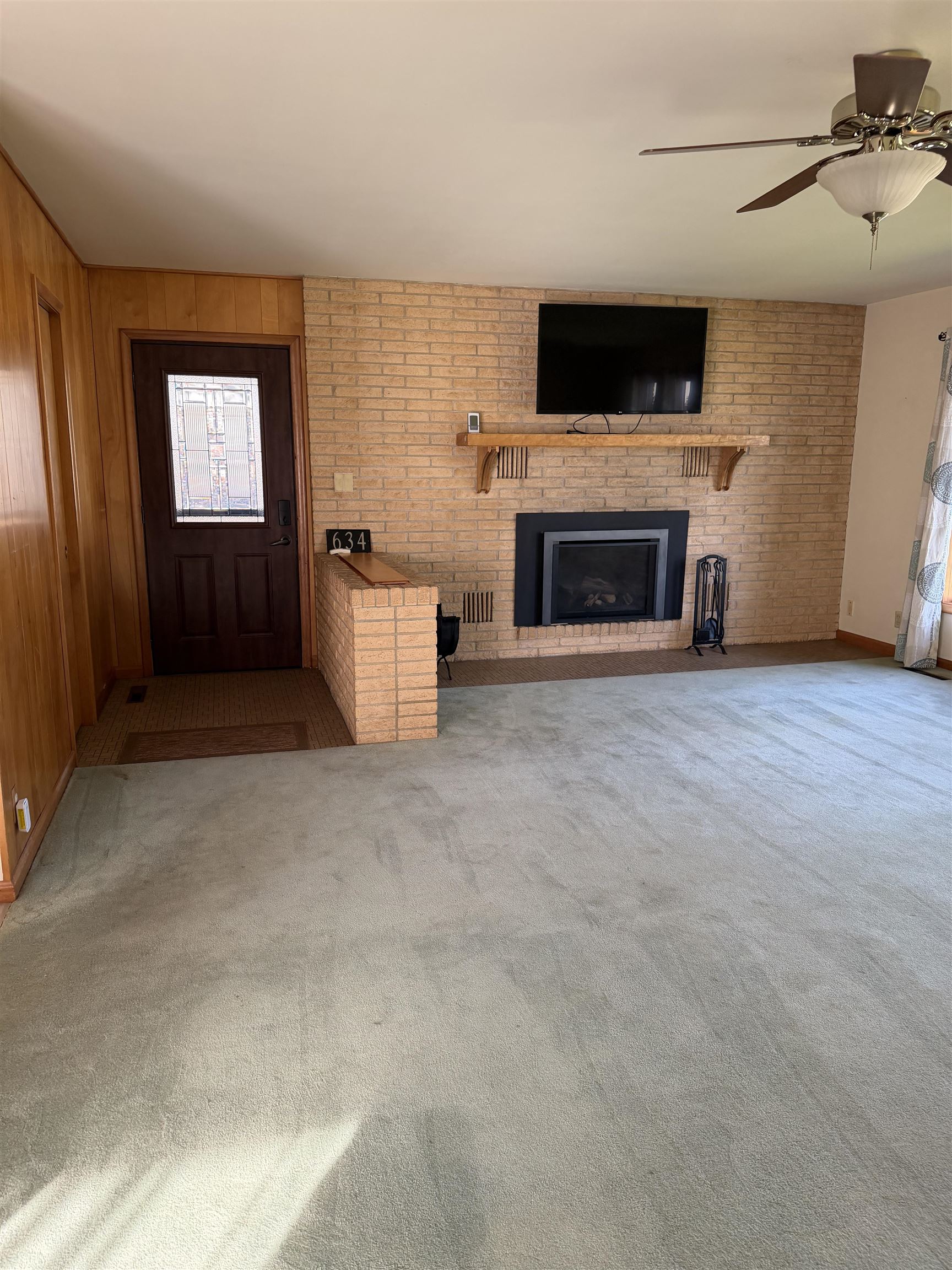634 E Hawthorne, Minden, Nebraska 68959, 2 Bedroom Bedrooms, ,1 BathroomBathrooms,Residential,for Sale,634 E Hawthorne,20261462