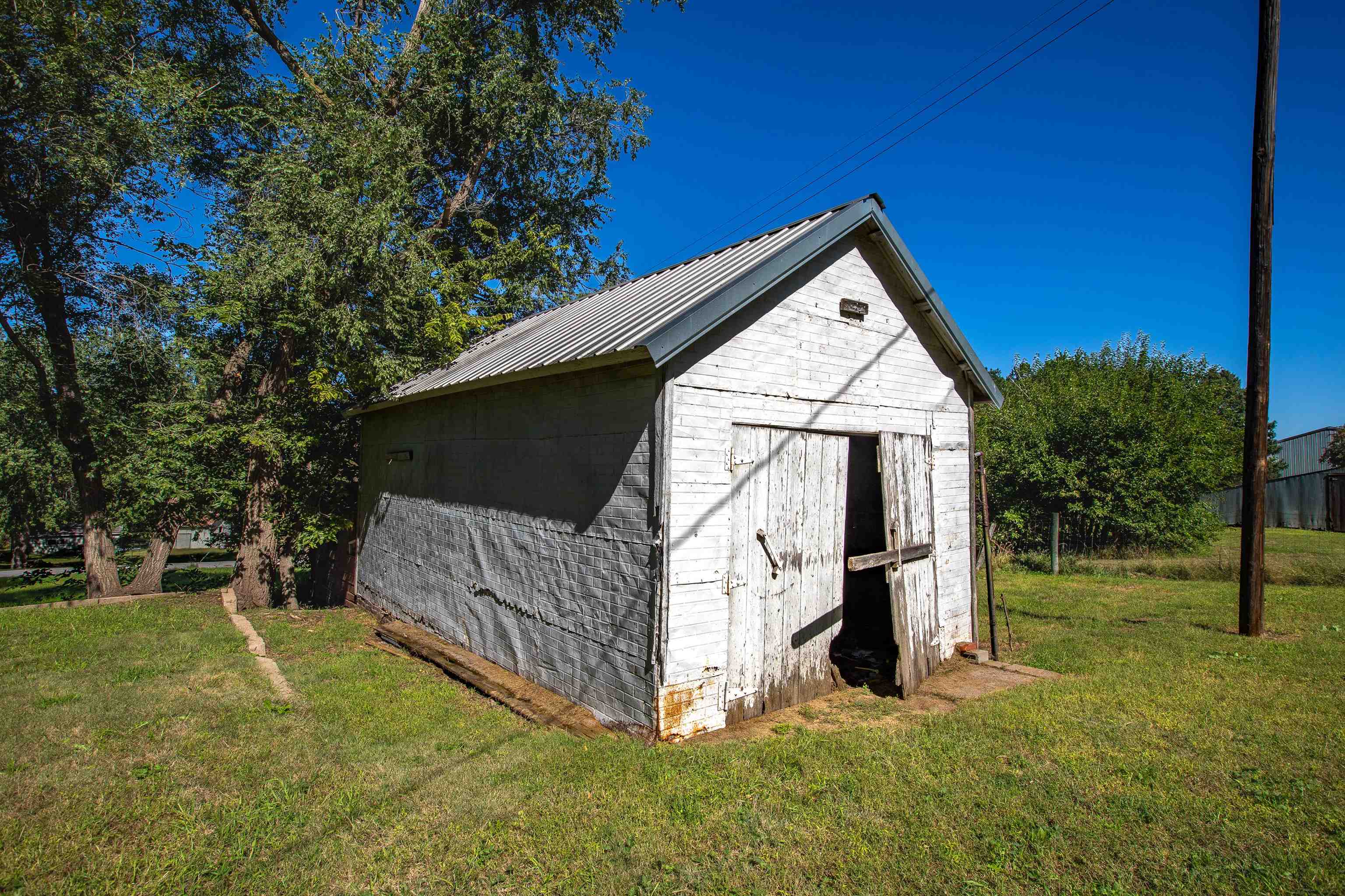 442 Dorris St, Campbell, Nebraska 68932, 3 Bedroom Bedrooms, ,1 BathroomBathrooms,Residential,for Sale,442 Dorris St,20261466