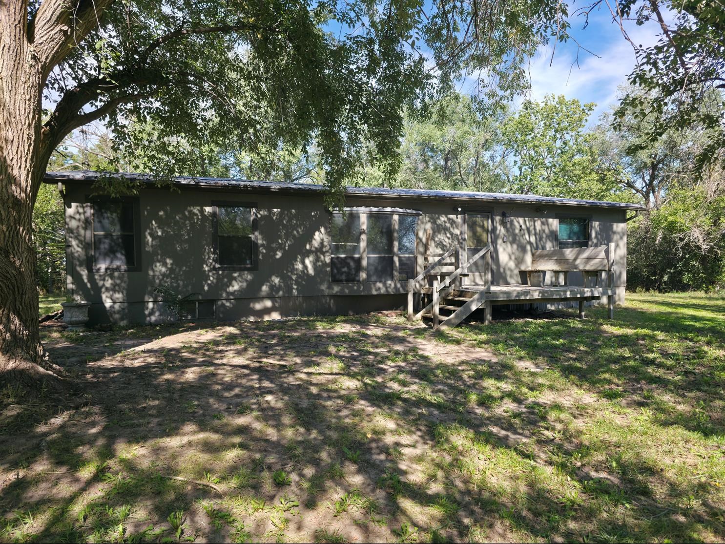 19290 Buckeye Road, Gibbon, Nebraska 68840, 3 Bedroom Bedrooms, ,2 BathroomBathrooms,Residential,for Sale,19290 Buckeye Road,20261471