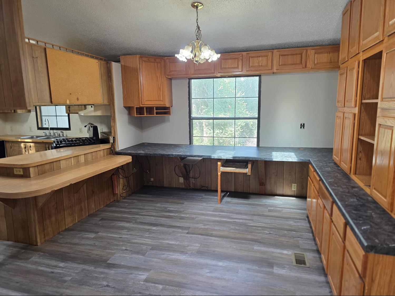 19290 Buckeye Road, Gibbon, Nebraska 68840, 3 Bedroom Bedrooms, ,2 BathroomBathrooms,Residential,for Sale,19290 Buckeye Road,20261471