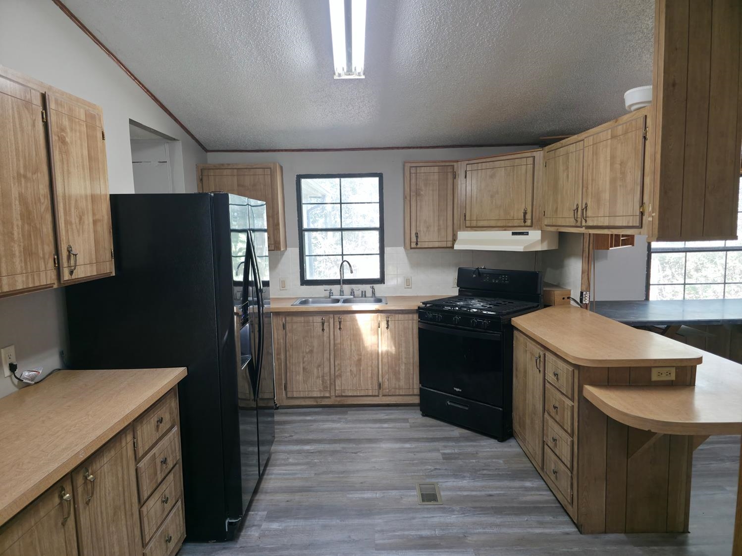 19290 Buckeye Road, Gibbon, Nebraska 68840, 3 Bedroom Bedrooms, ,2 BathroomBathrooms,Residential,for Sale,19290 Buckeye Road,20261471