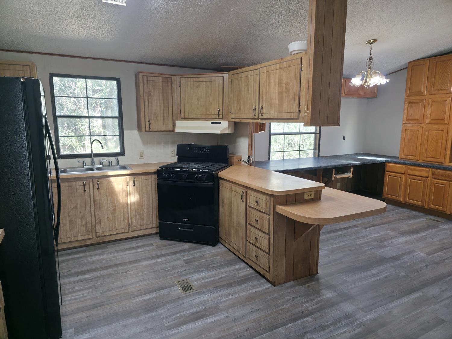 19290 Buckeye Road, Gibbon, Nebraska 68840, 3 Bedroom Bedrooms, ,2 BathroomBathrooms,Residential,for Sale,19290 Buckeye Road,20261471