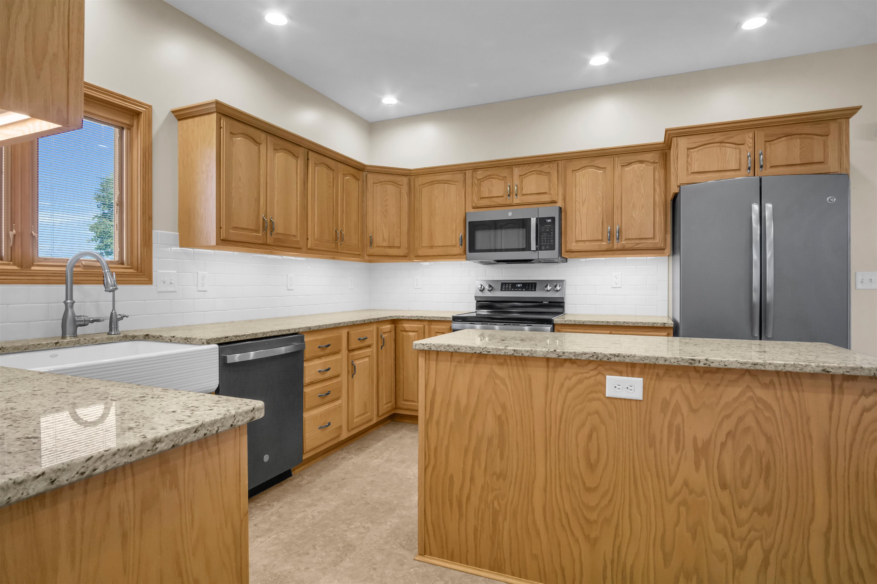 1640 E 67th St., Kearney, Nebraska 68847, 4 Bedroom Bedrooms, ,4 BathroomBathrooms,Residential,for Sale,1640 E 67th St.,20261475