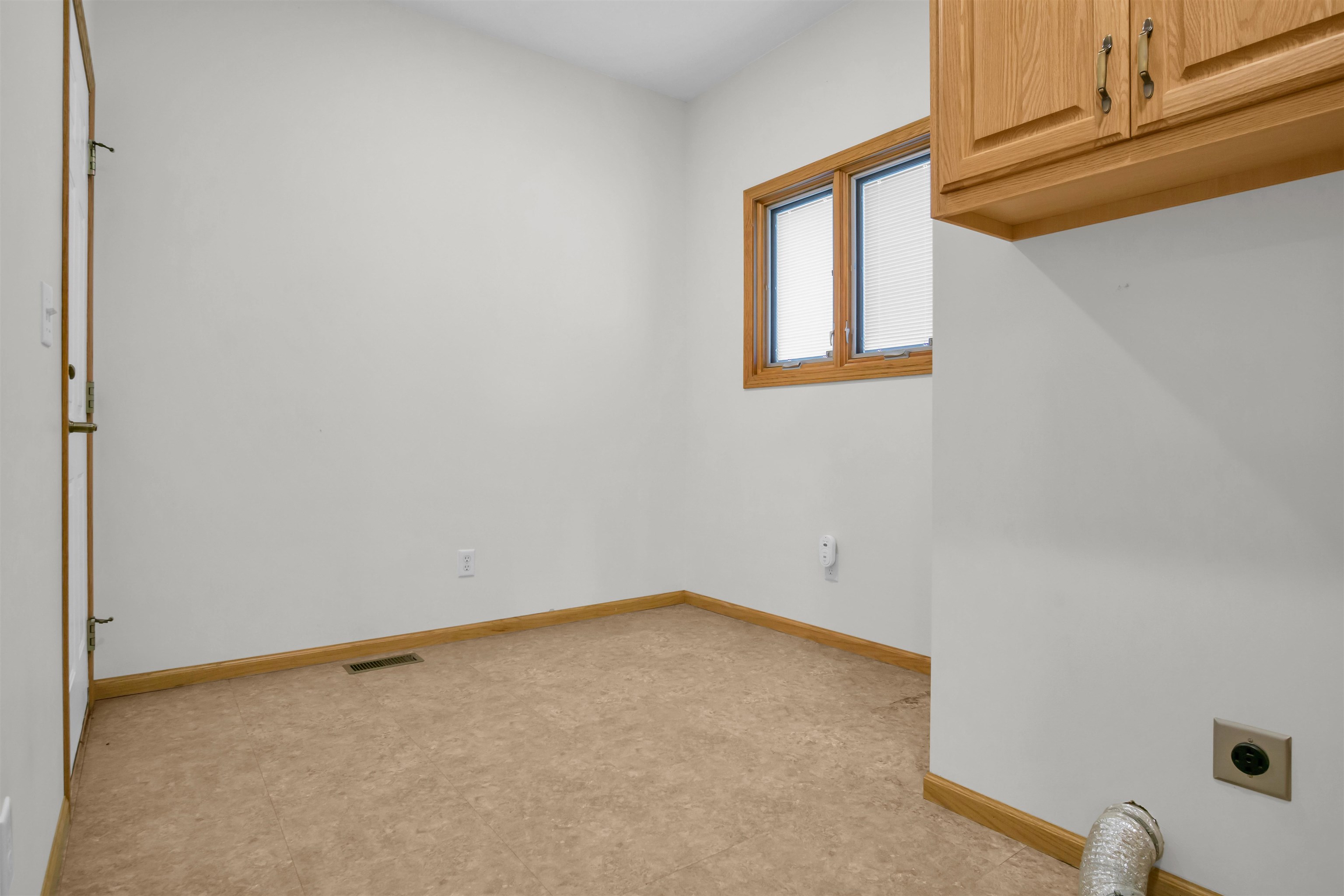 1640 E 67th St., Kearney, Nebraska 68847, 4 Bedroom Bedrooms, ,4 BathroomBathrooms,Residential,for Sale,1640 E 67th St.,20261475