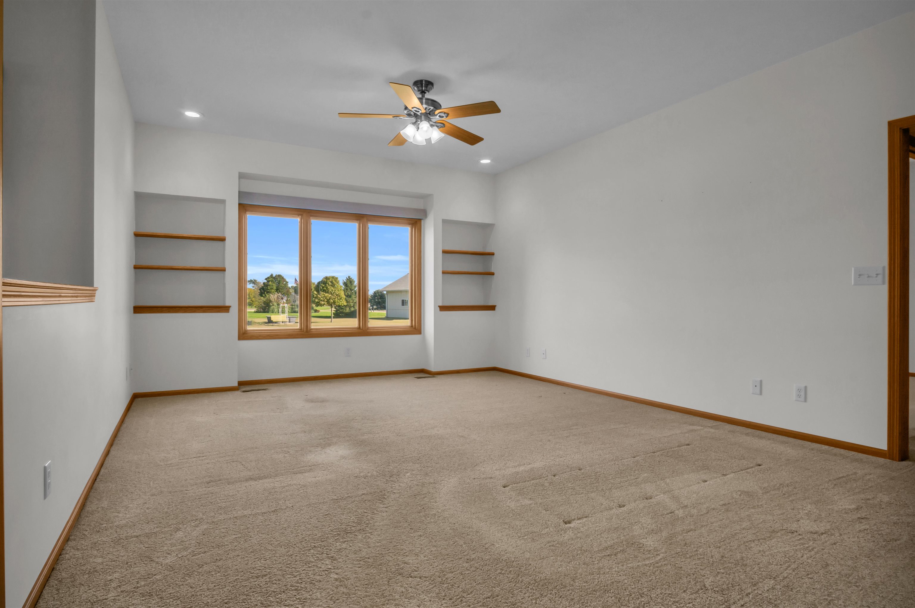 1640 E 67th St., Kearney, Nebraska 68847, 4 Bedroom Bedrooms, ,4 BathroomBathrooms,Residential,for Sale,1640 E 67th St.,20261475