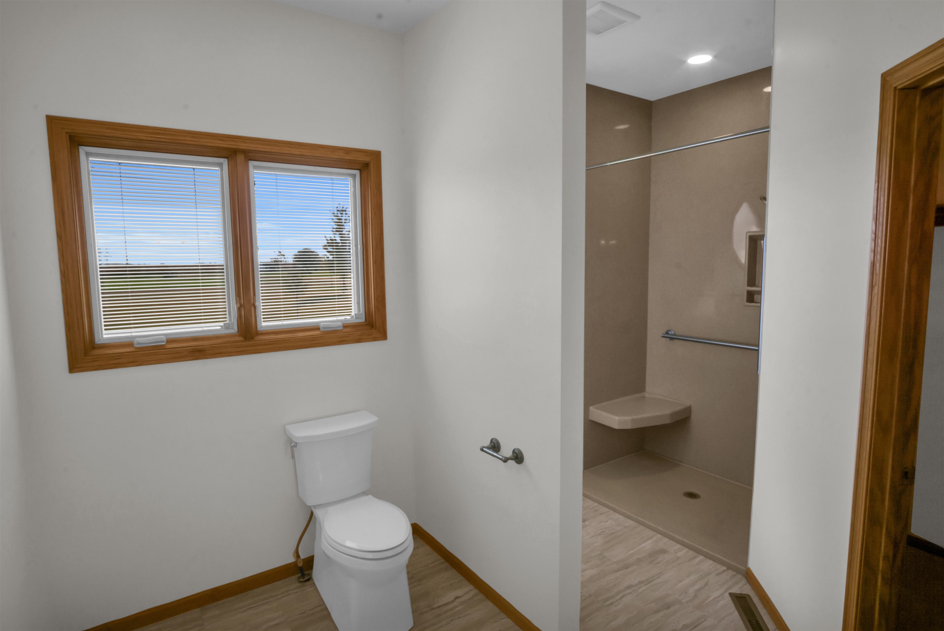 1640 E 67th St., Kearney, Nebraska 68847, 4 Bedroom Bedrooms, ,4 BathroomBathrooms,Residential,for Sale,1640 E 67th St.,20261475